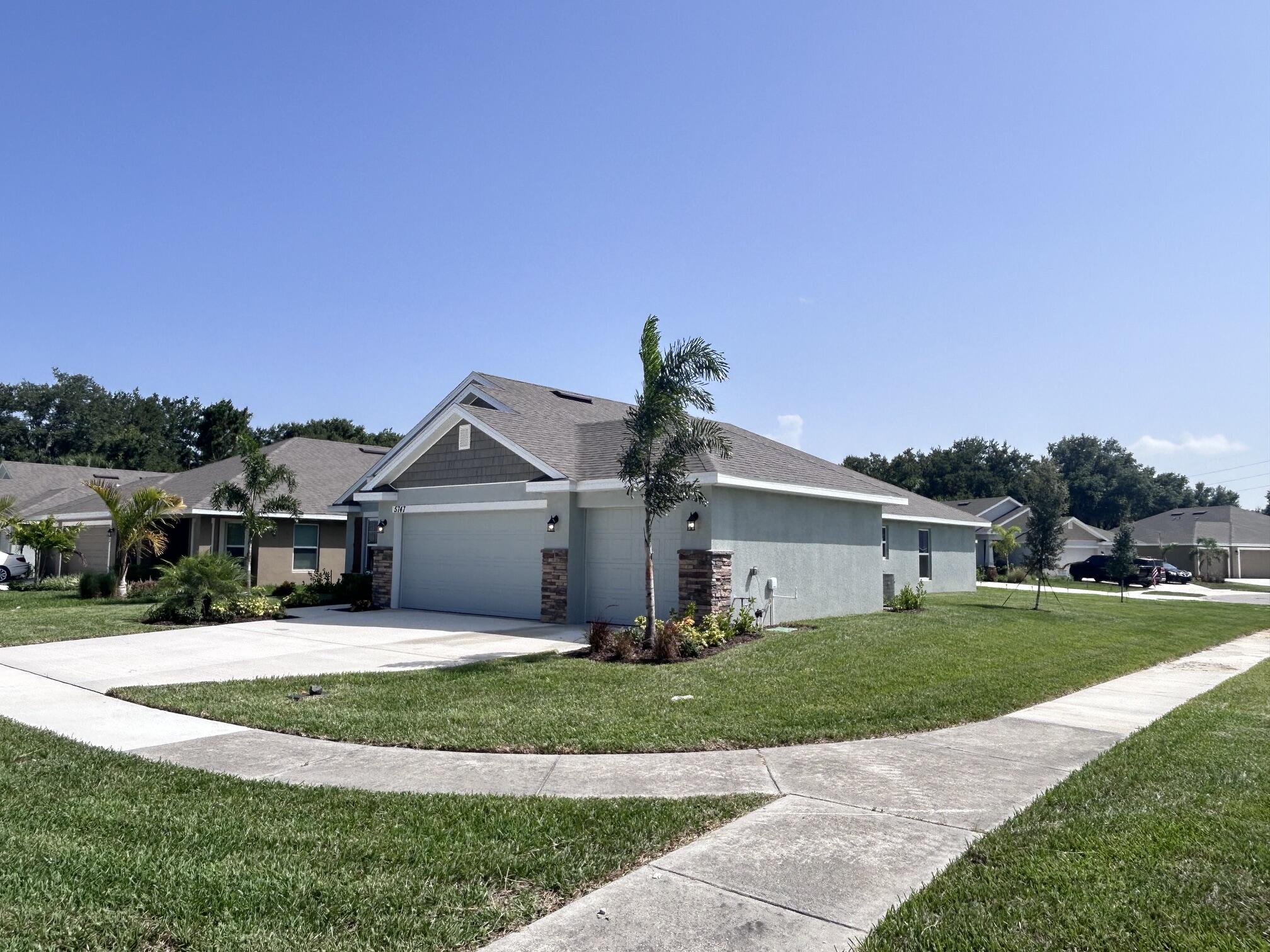 5747 Waterstone Boulevard Property Photo 2