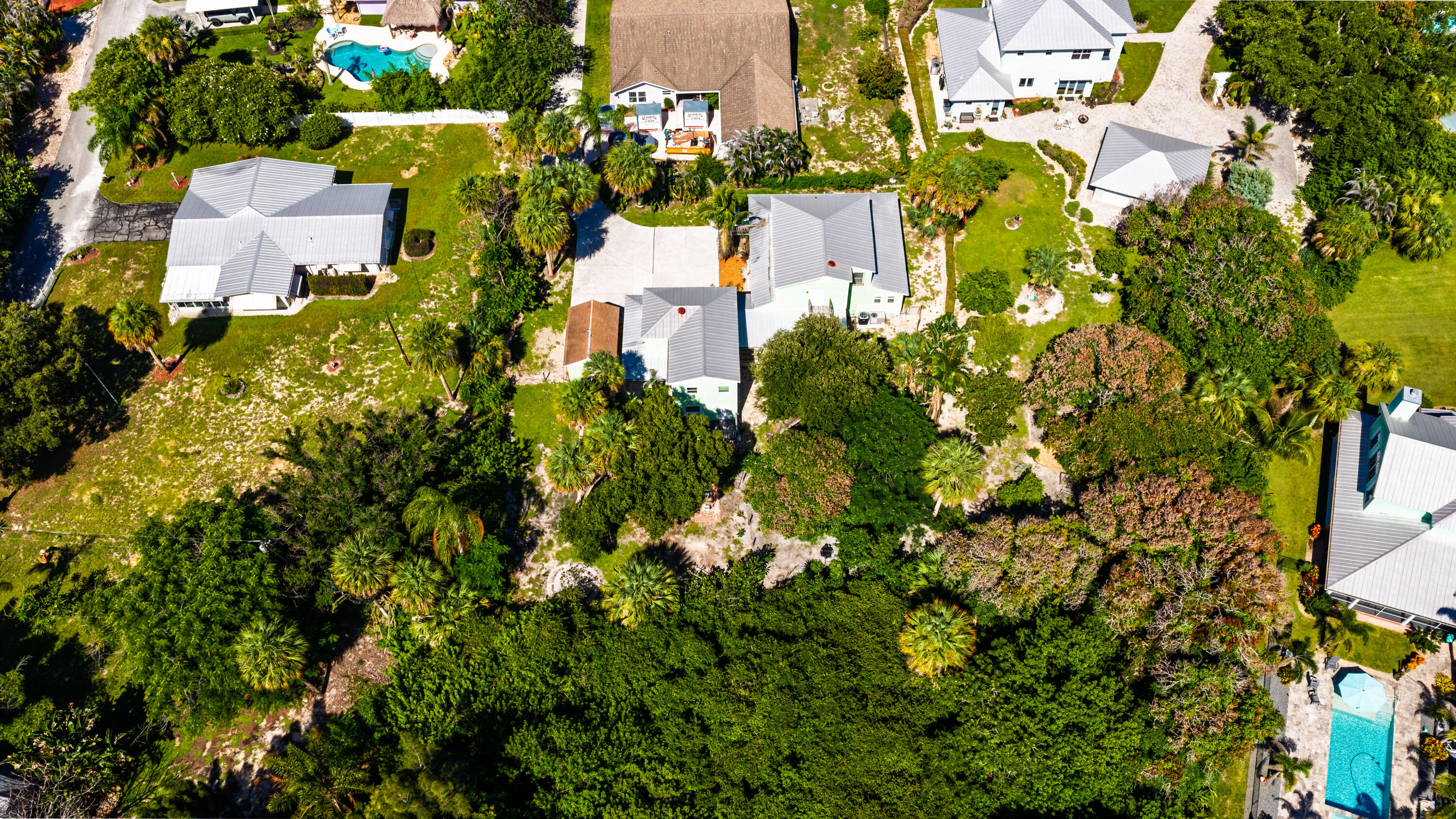 13607 S Indian River Drive Property Photo 9