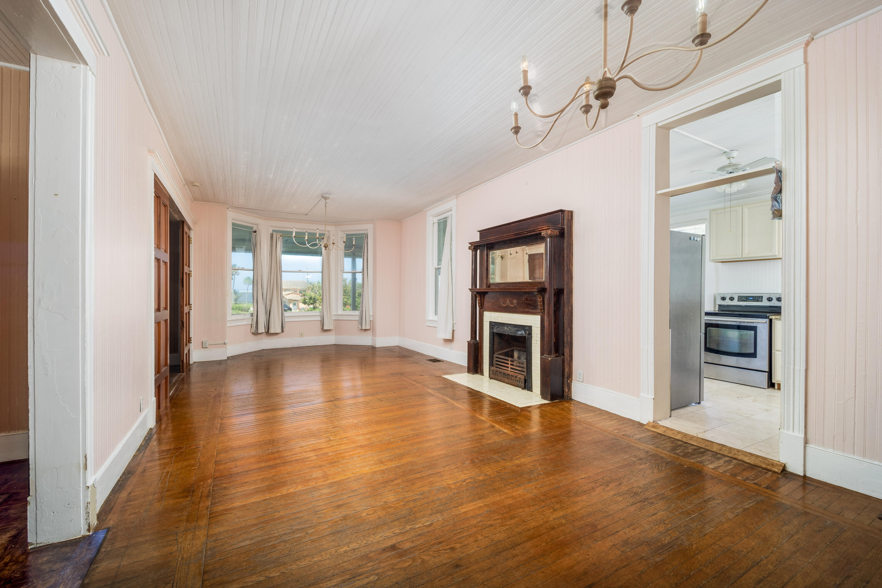 13607 S Indian River Drive Property Photo 19