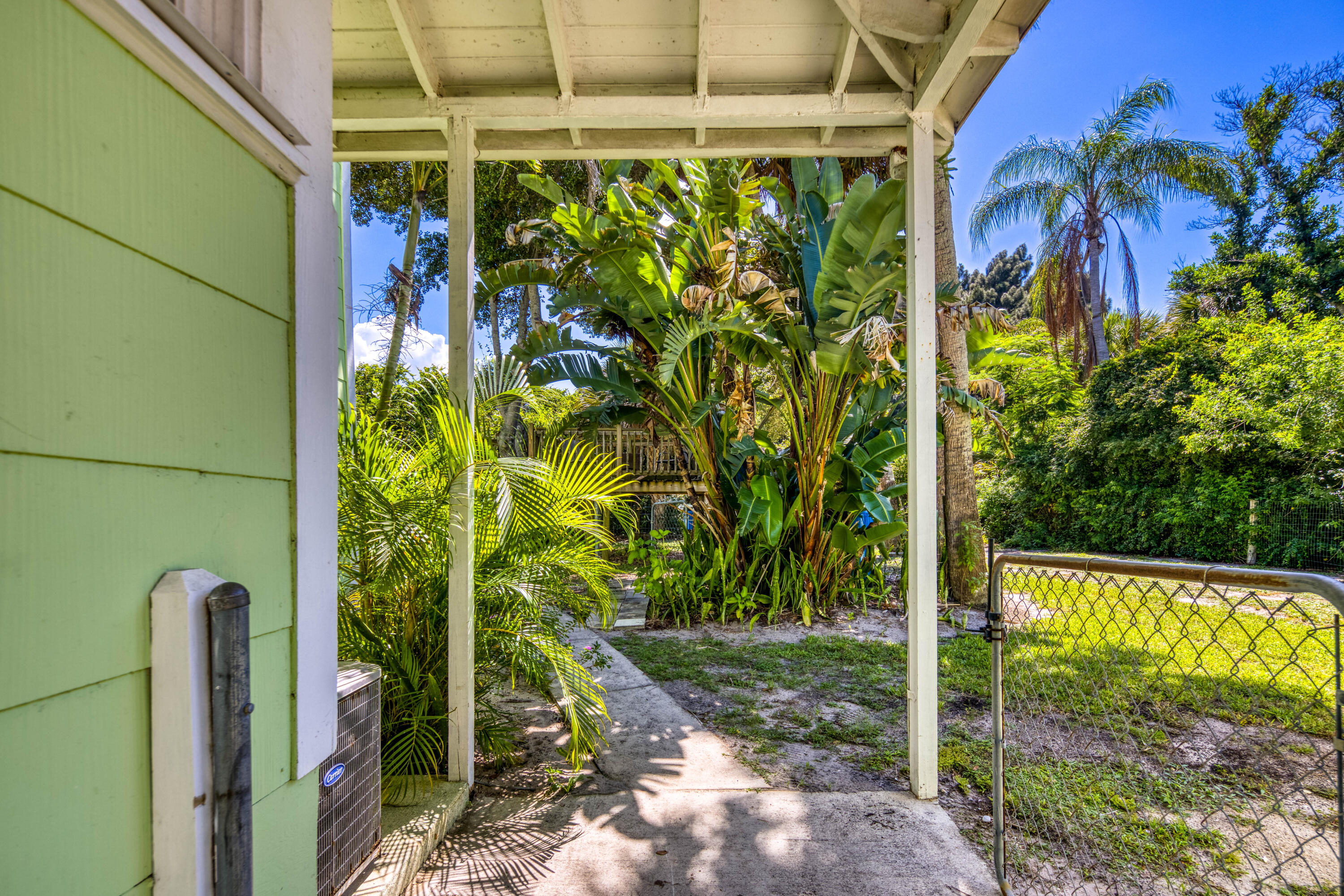 13607 S Indian River Drive Property Photo 33