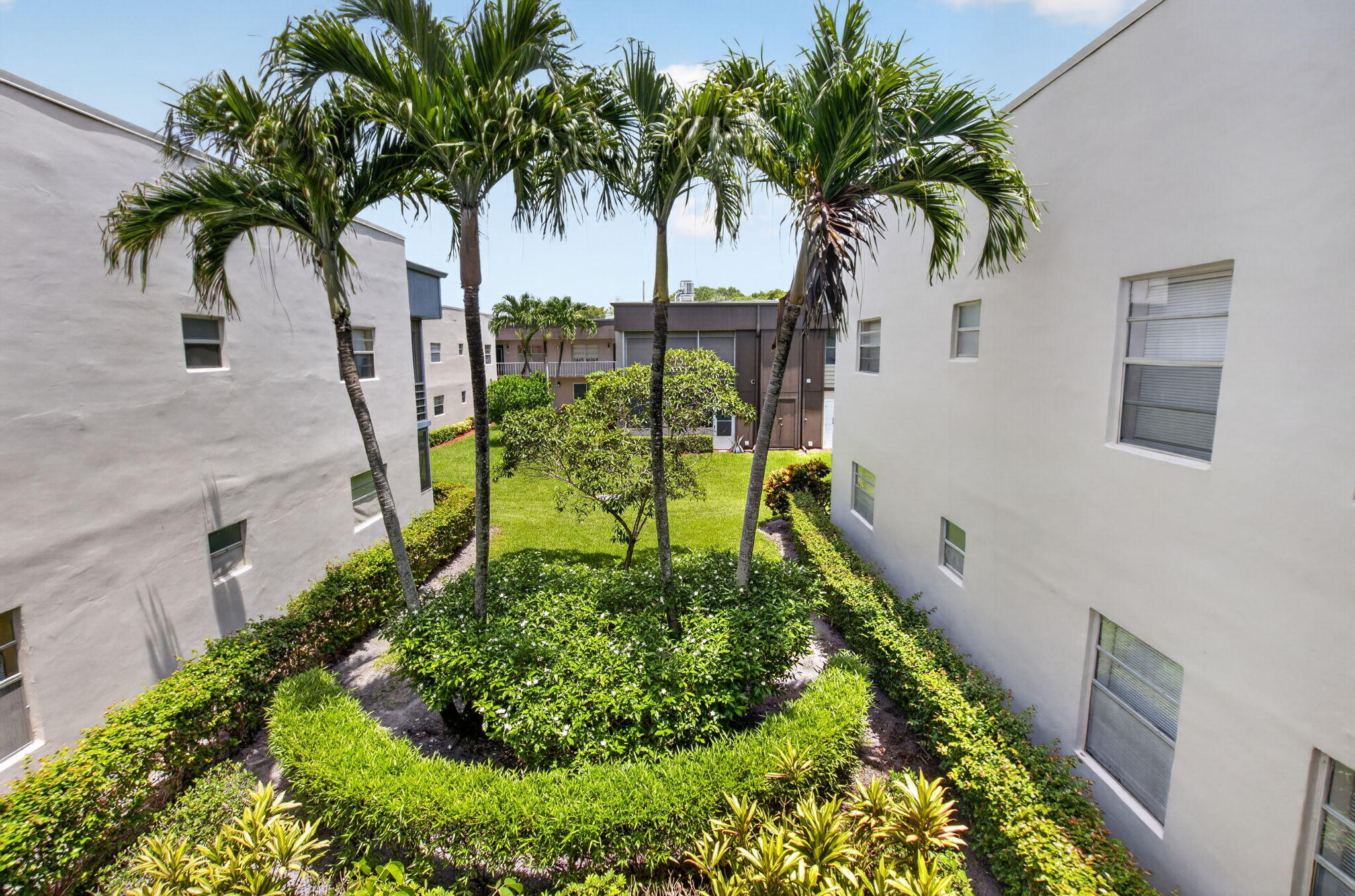 809 Normandy Q 809 Property Photo 5