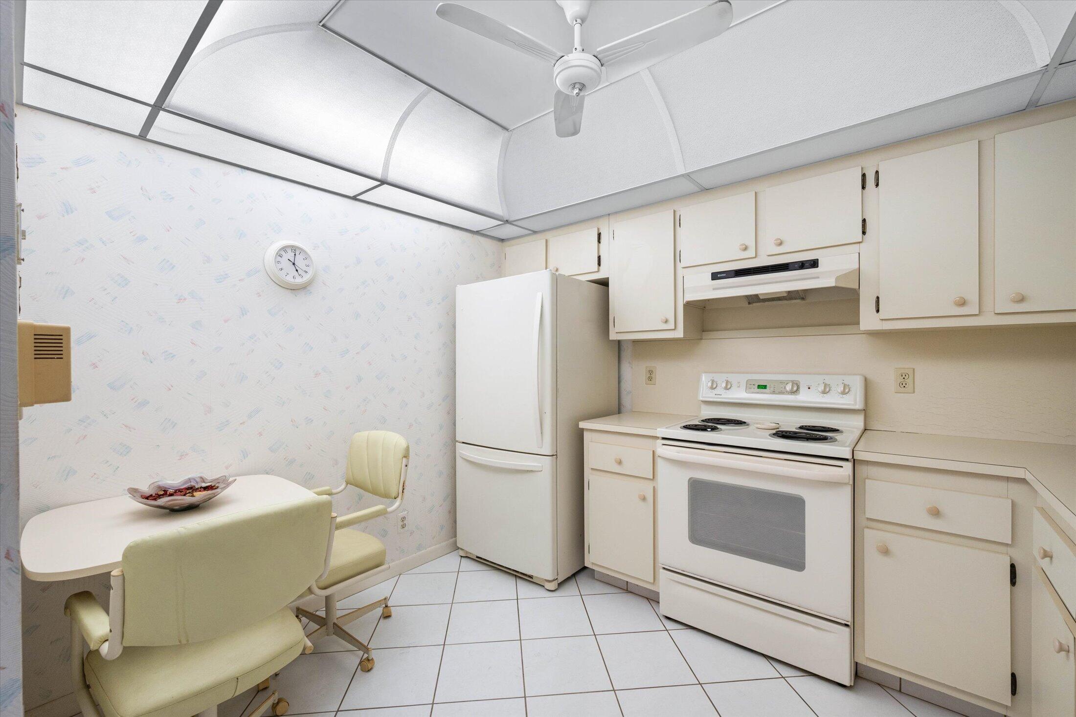 1805 Eleuthera Point G3 Property Photo 14