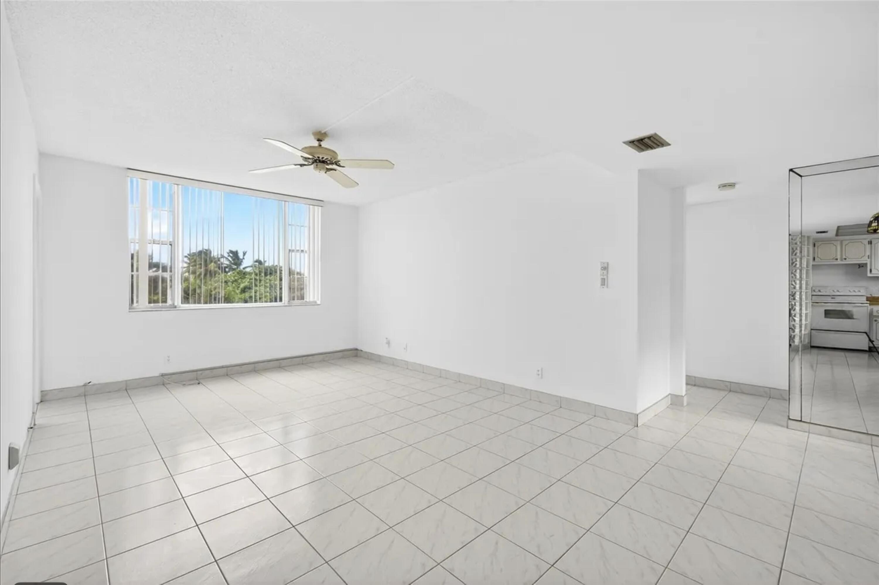 1820 New Palm Way 306 Property Photo 15