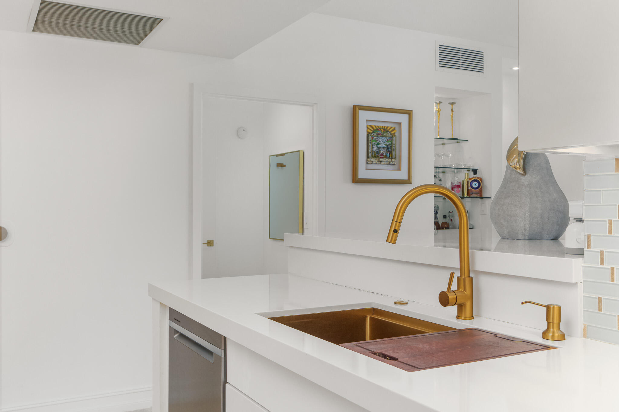550 Okeechobee Boulevard 1409 Property Photo 5