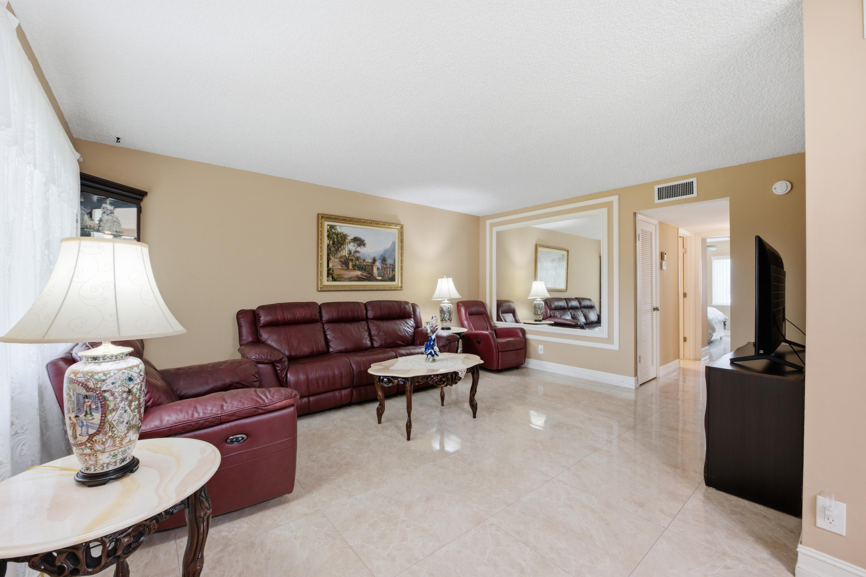 54 Capri B Property Photo 8
