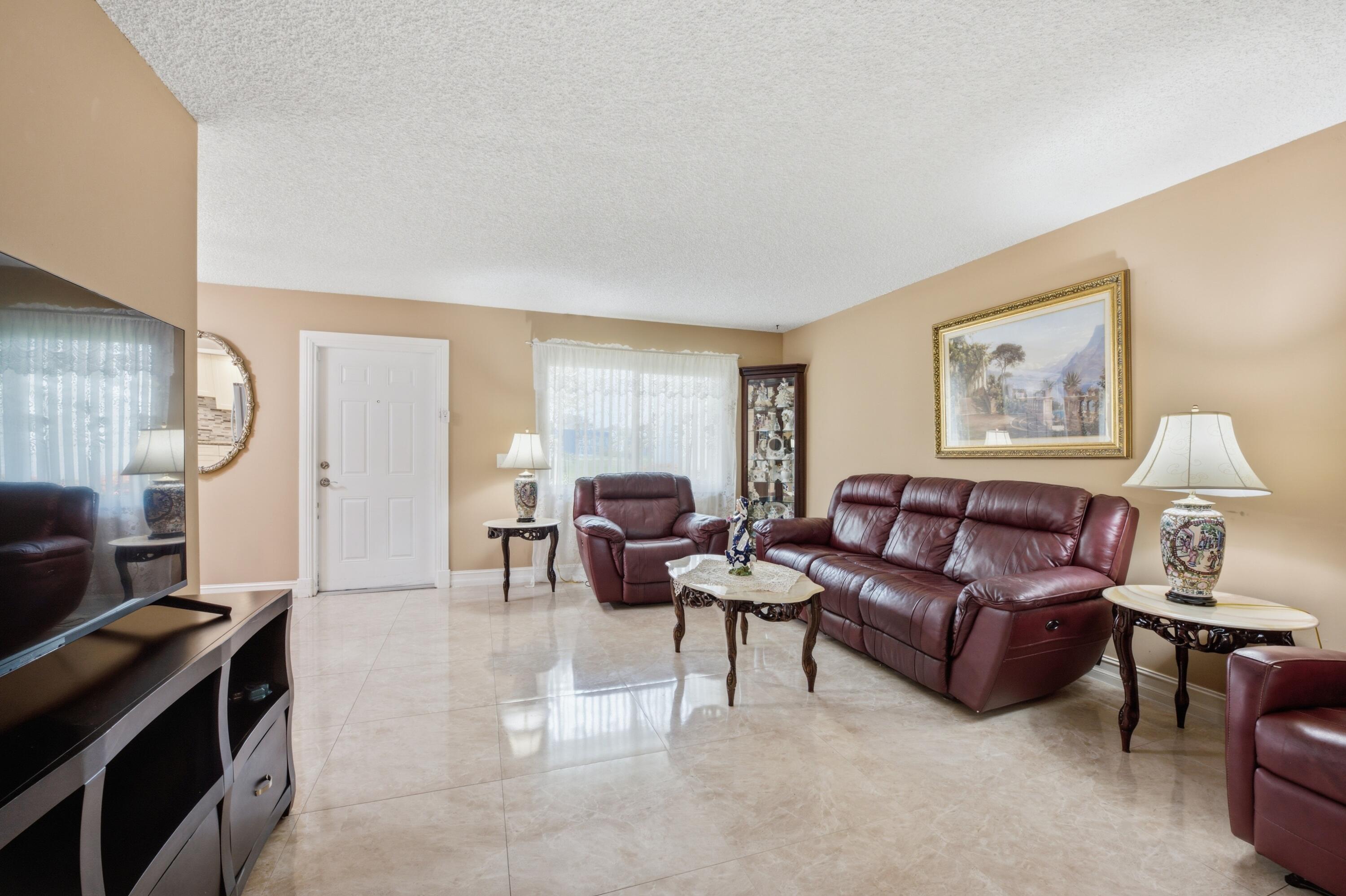 54 Capri B Property Photo 11
