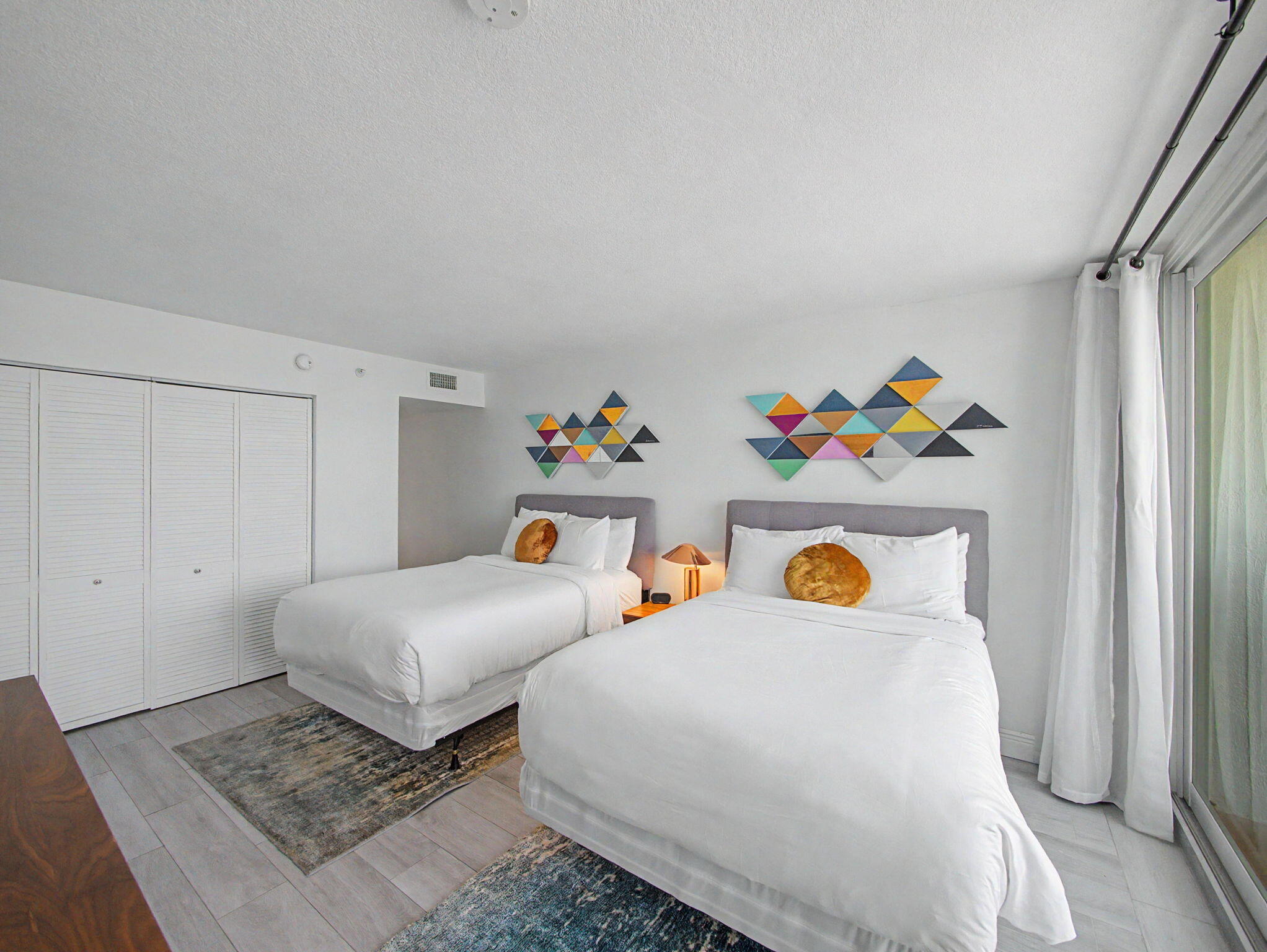 9800 S Ocean Drive 316 Property Photo 6
