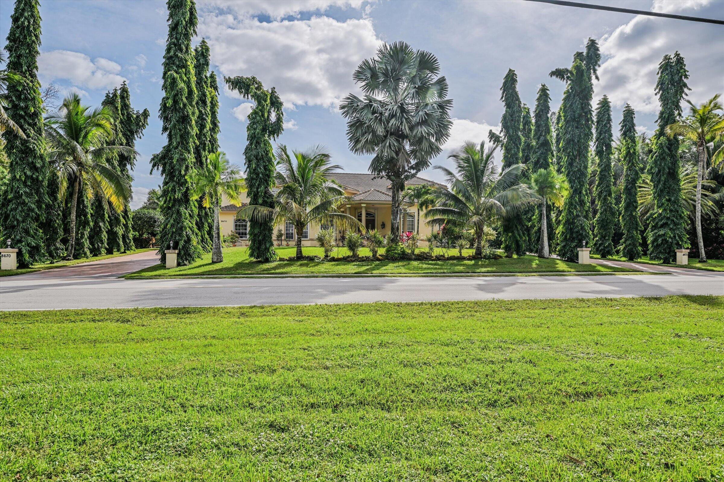 8671 155th Place N Property Photo 1