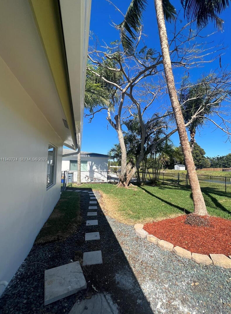 19420 Carolina Circle Property Photo 15