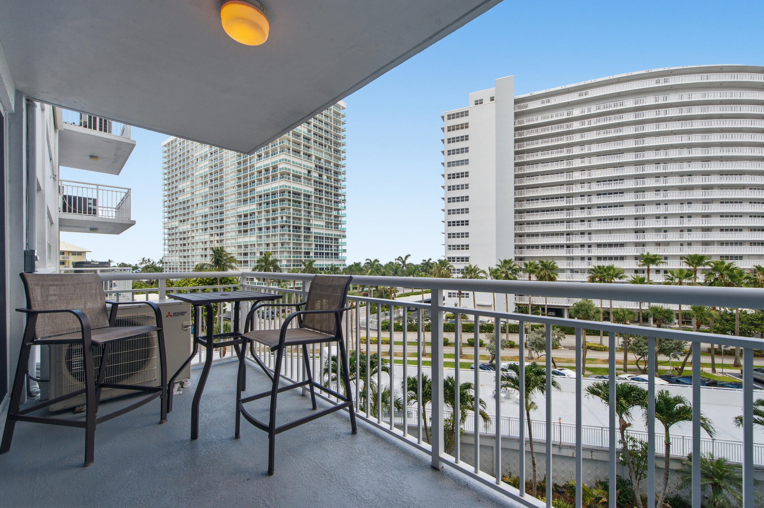 1920 S Ocean Drive 503 Property Photo 14
