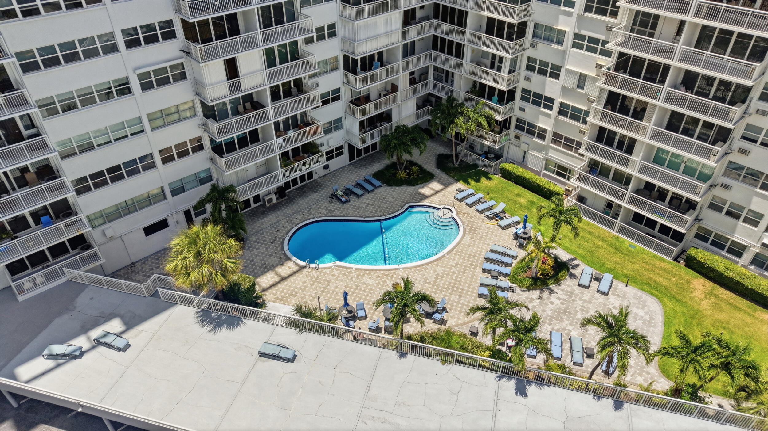 1920 S Ocean Drive 503 Property Photo 26