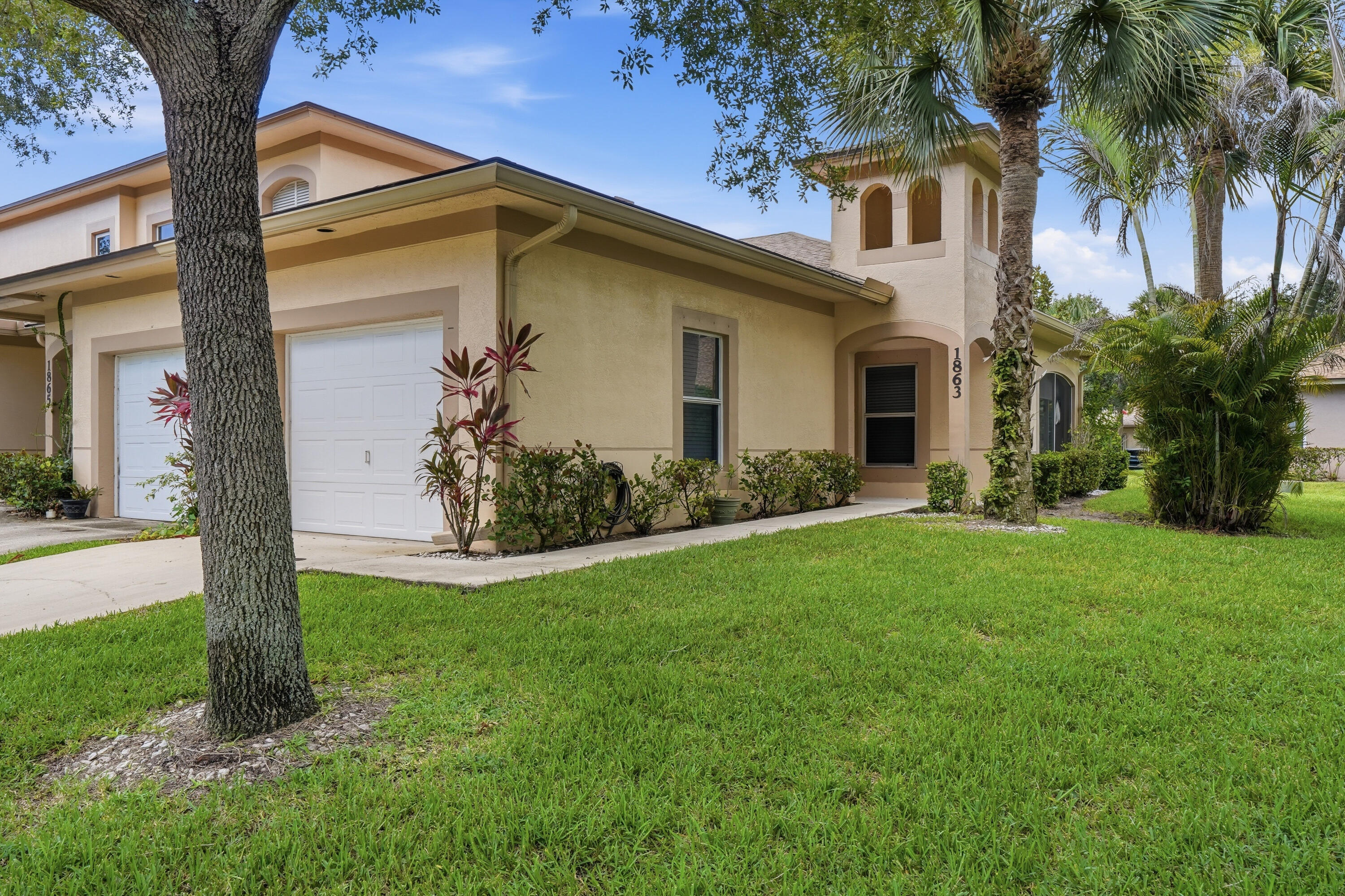 1863 Sandhill Crane Drive B2 Property Photo 3