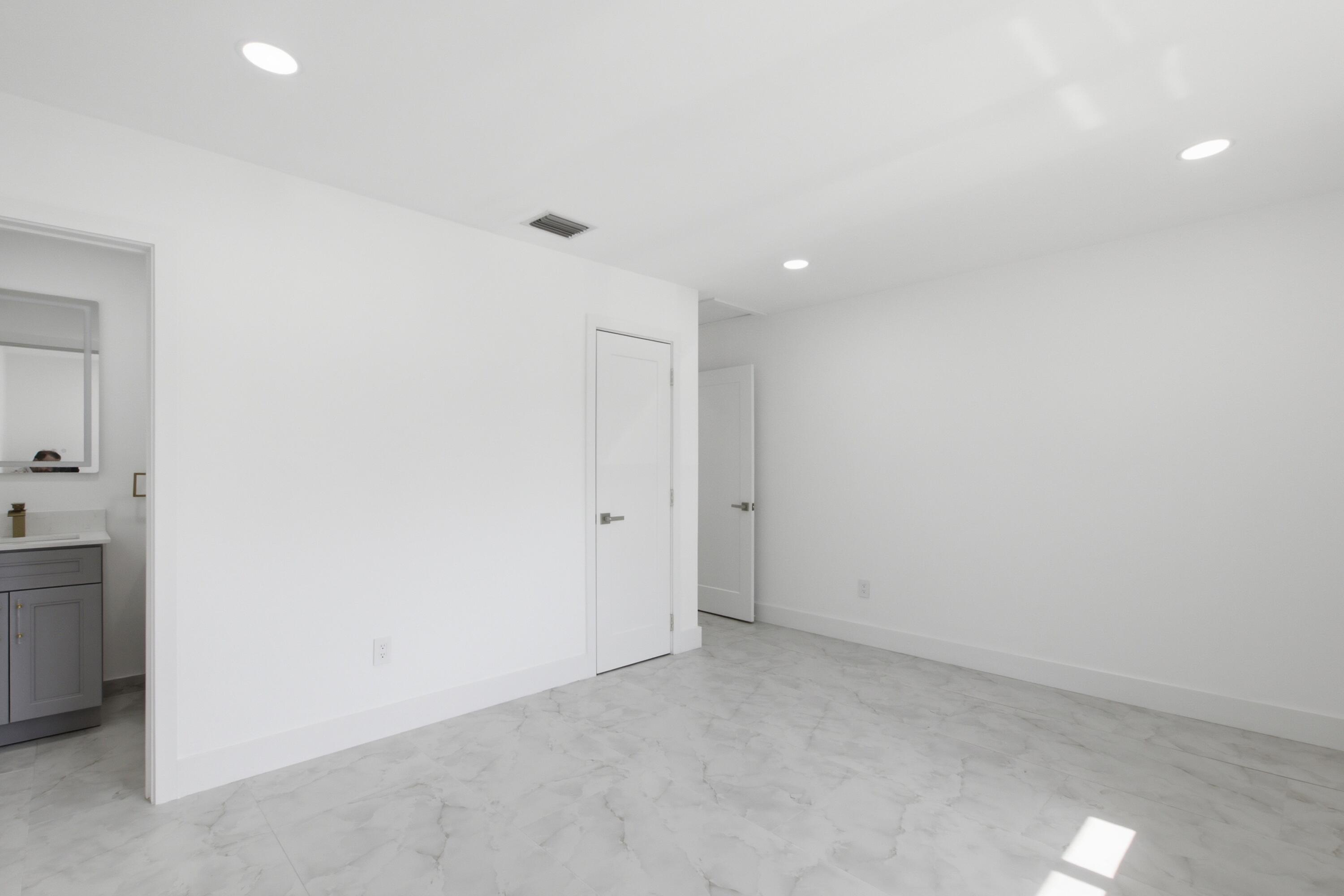 401 Se 1st Avenue Property Photo 23