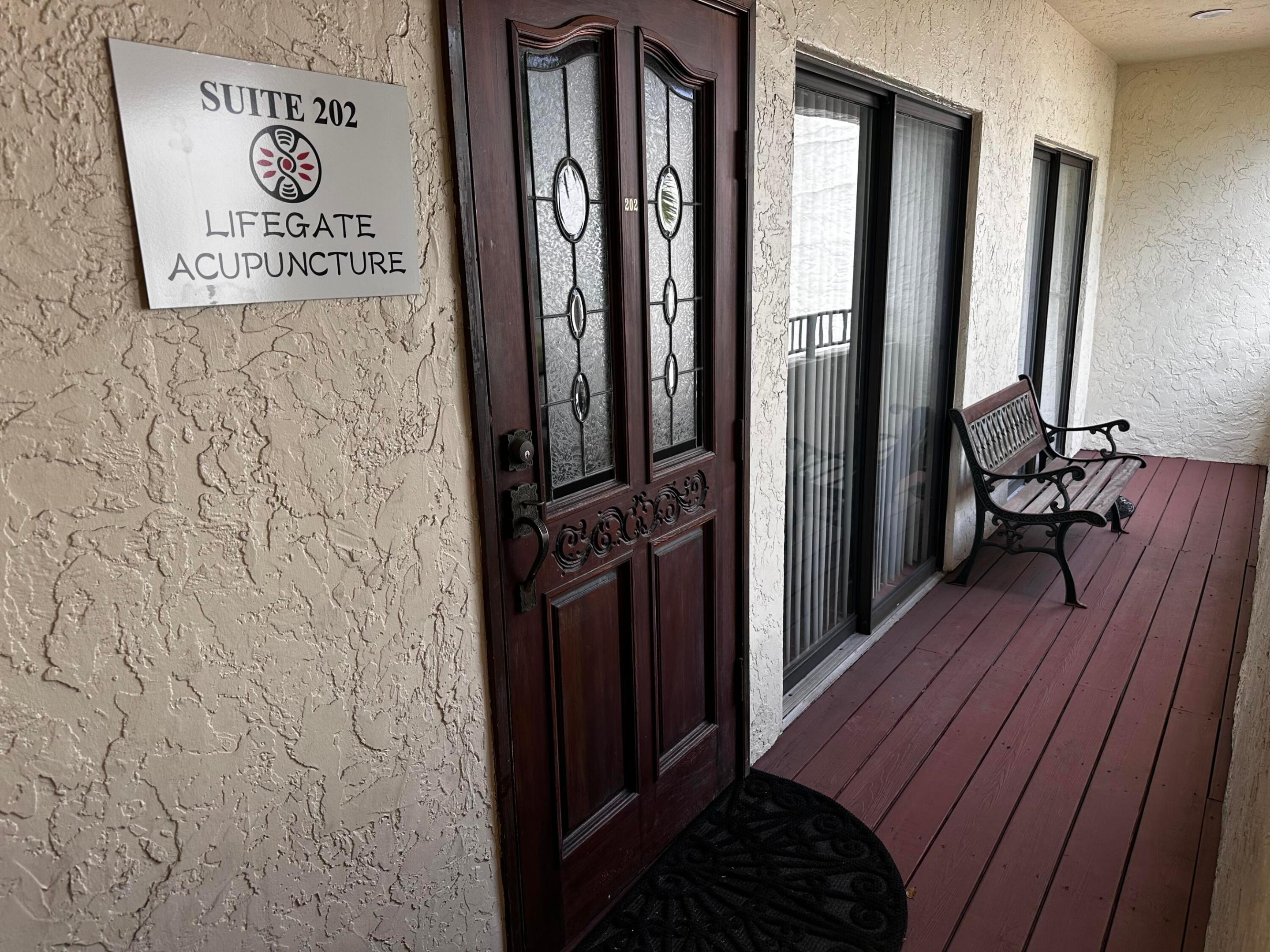 190 Nw Spanish River Boulevard 202 Property Photo 4