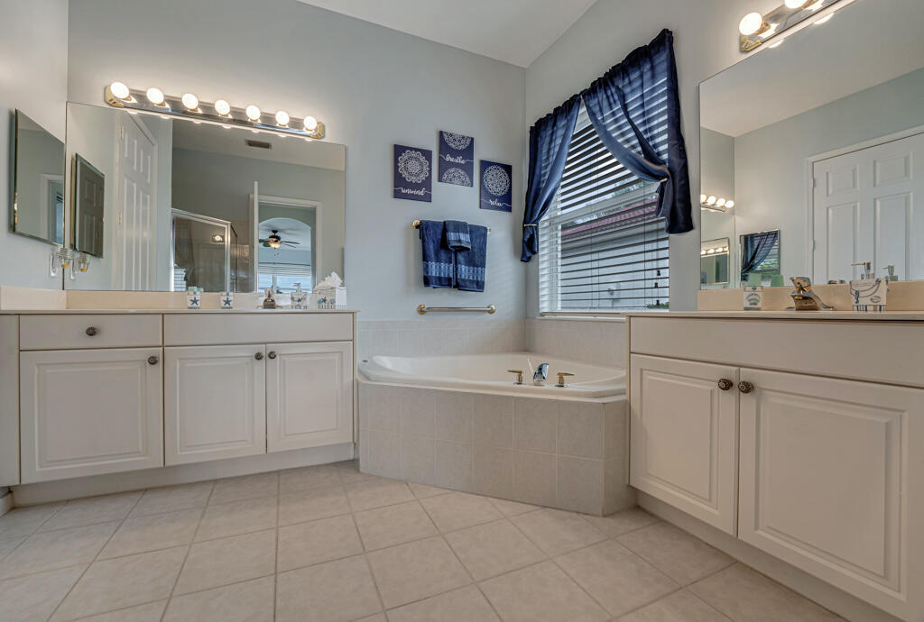8931 Agliana Circle Property Photo 23