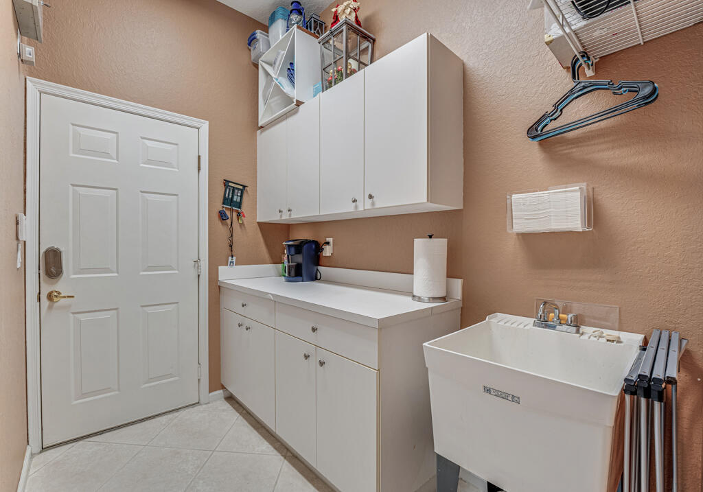 8931 Agliana Circle Property Photo 31