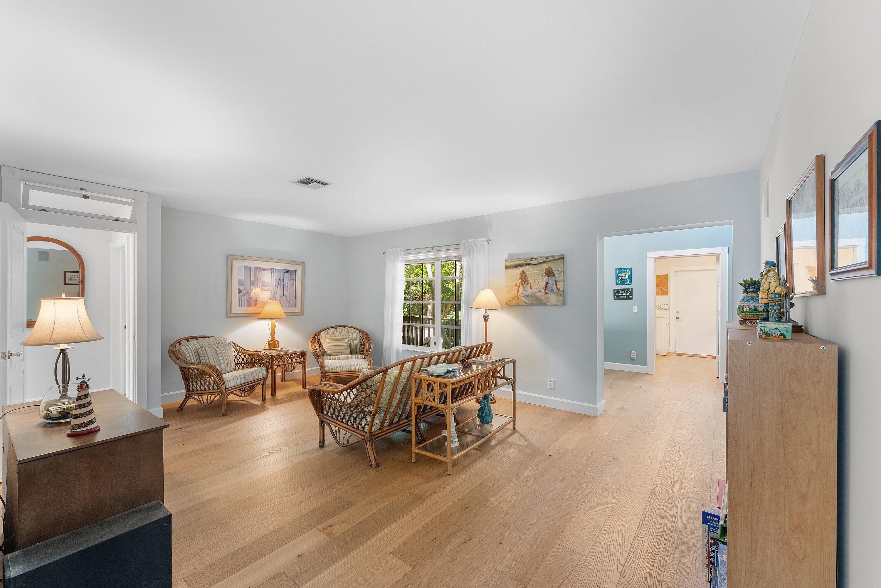 414 S Atlantic Drive Property Photo 7