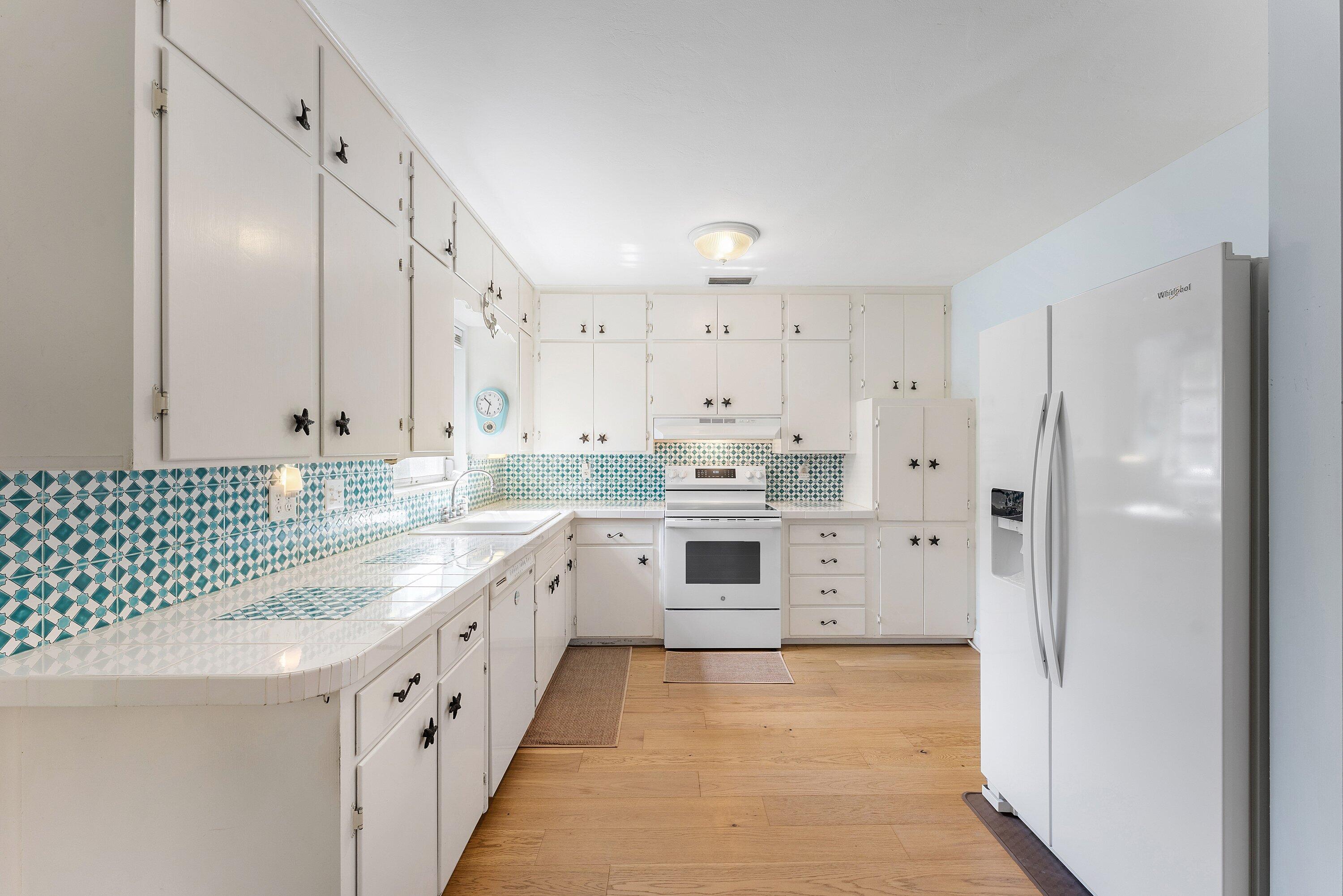 414 S Atlantic Drive Property Photo 45