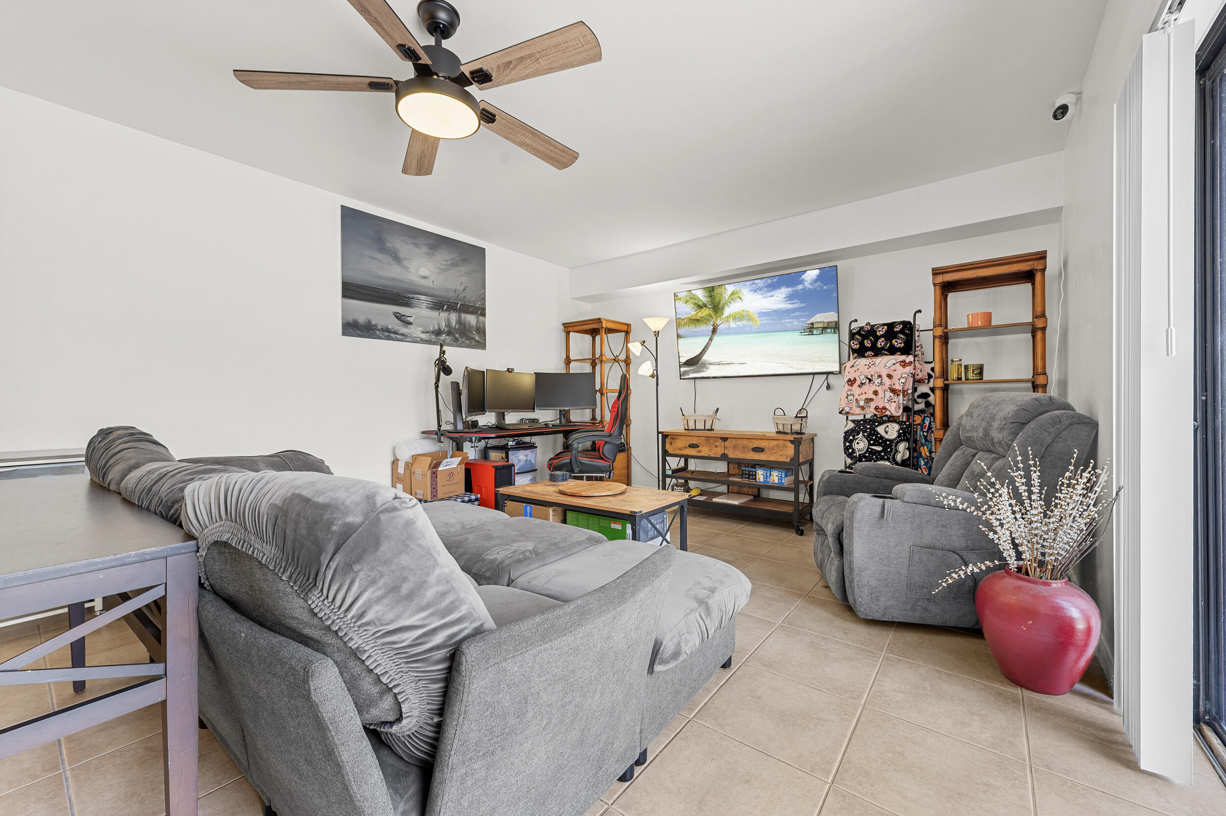 7424 74th Way Property Photo 8