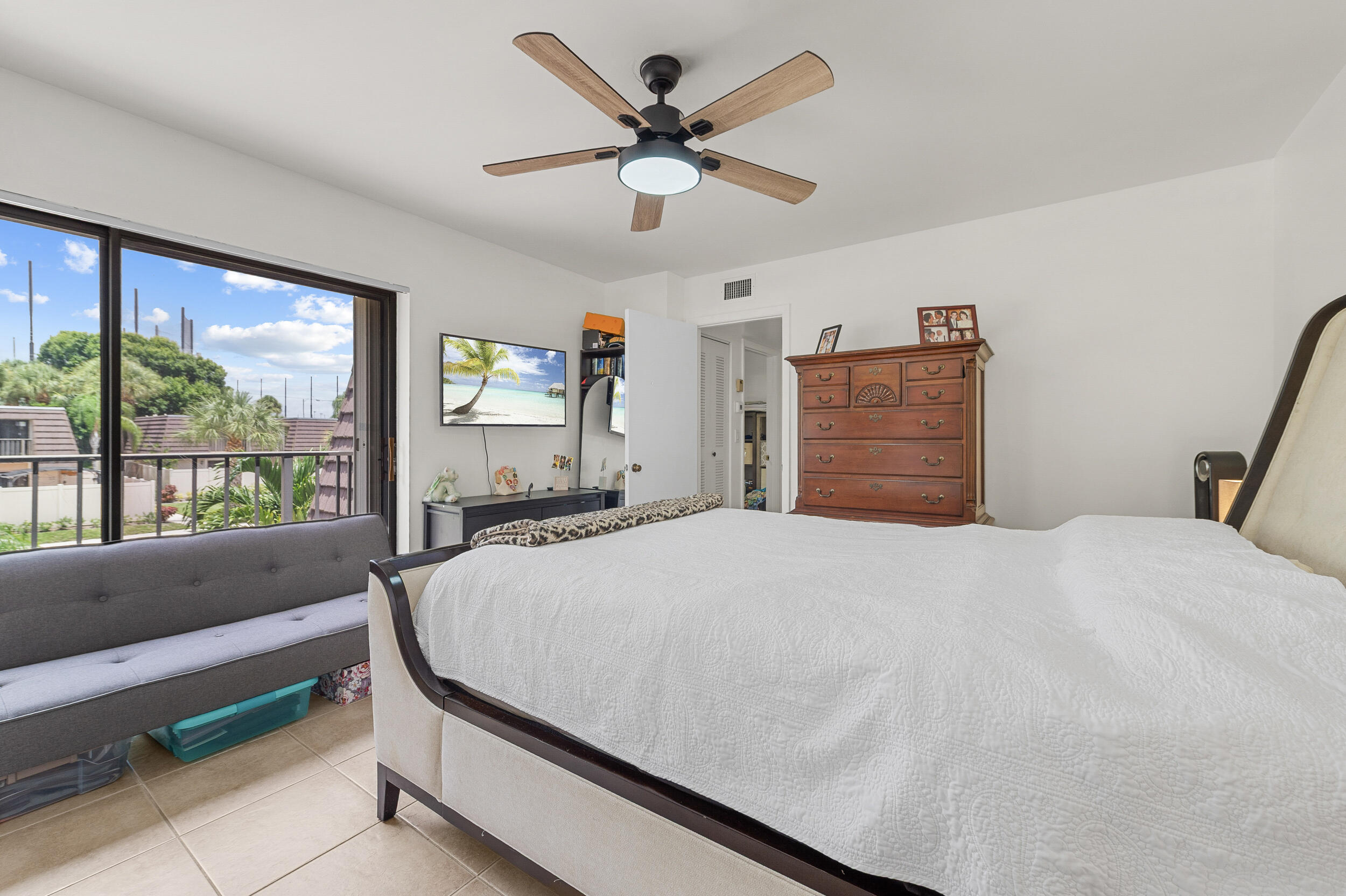 7424 74th Way Property Photo 13