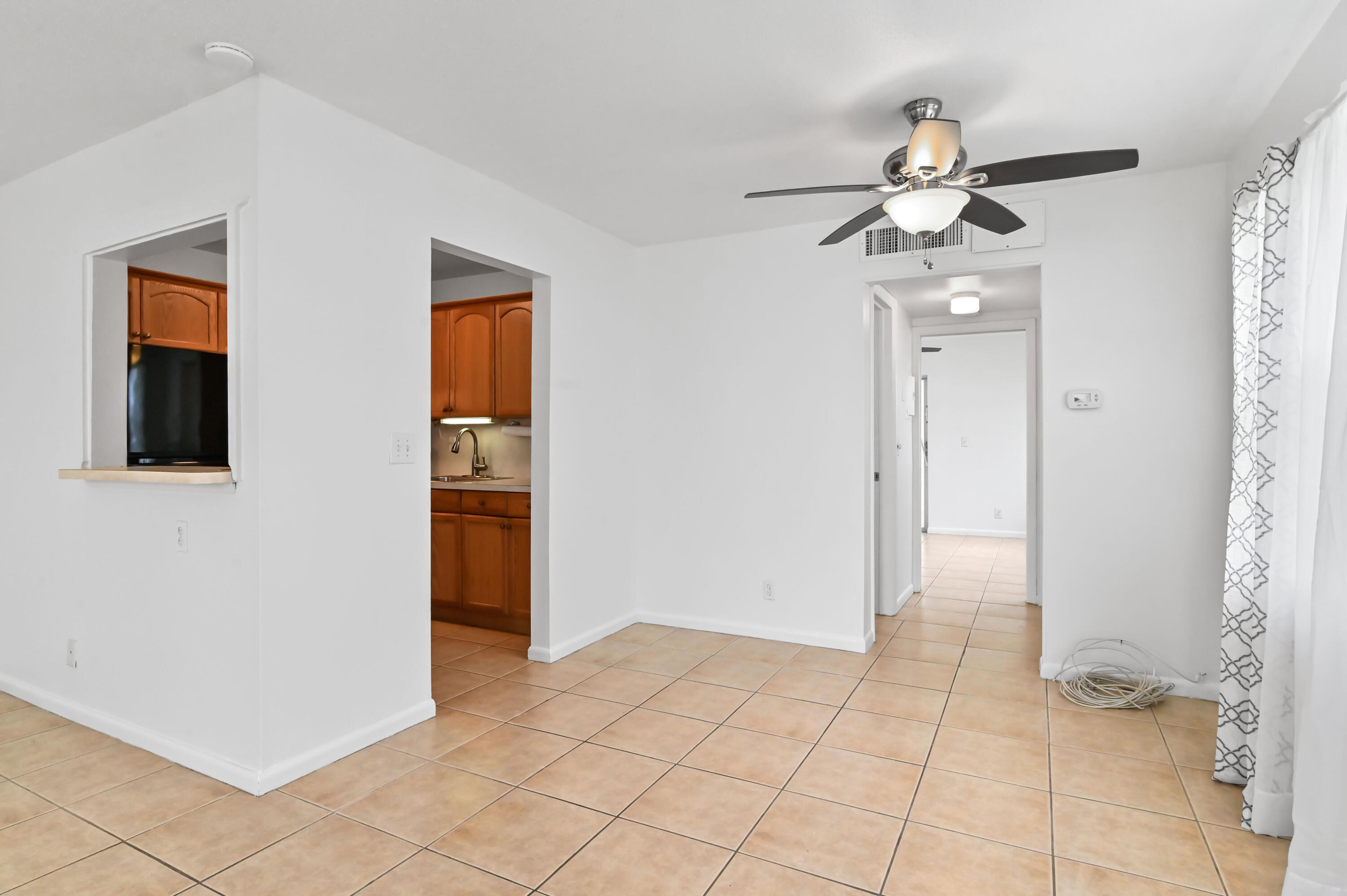 149 Coventry G Property Photo 4