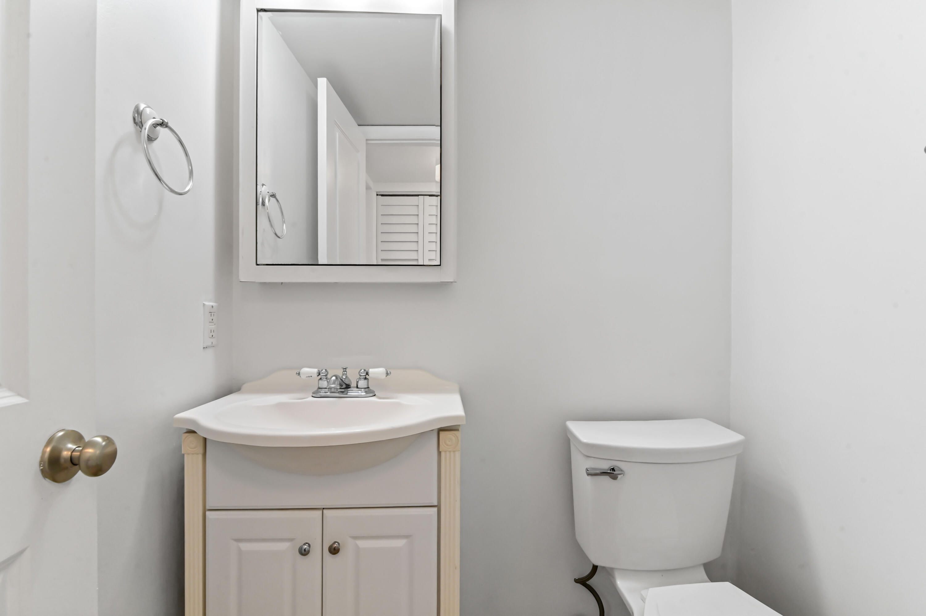 149 Coventry G Property Photo 8