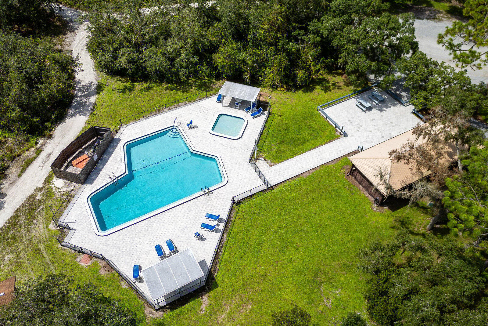 32801 Us Highway 441 N Property Photo 6