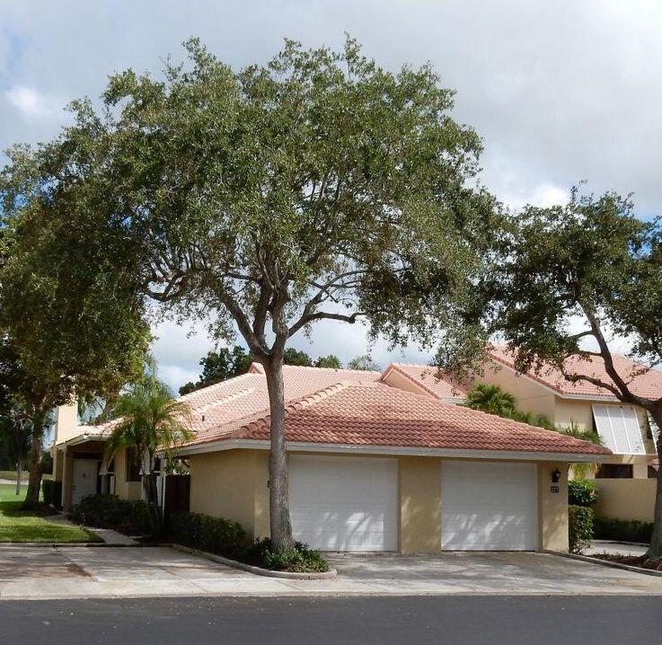 225 Old Meadow Way Property Photo 1