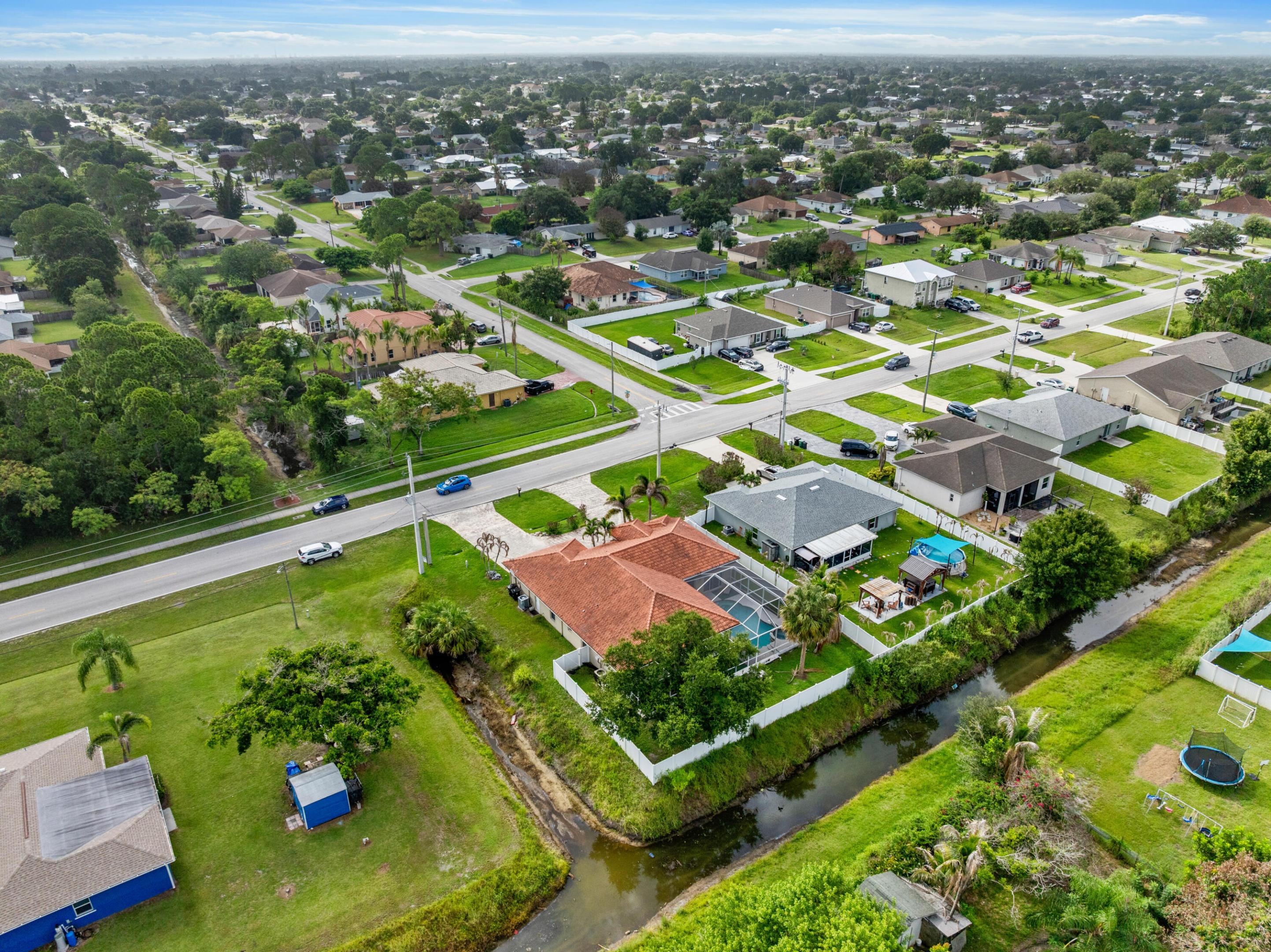 286 Nw Bayshore Boulevard Property Photo 3