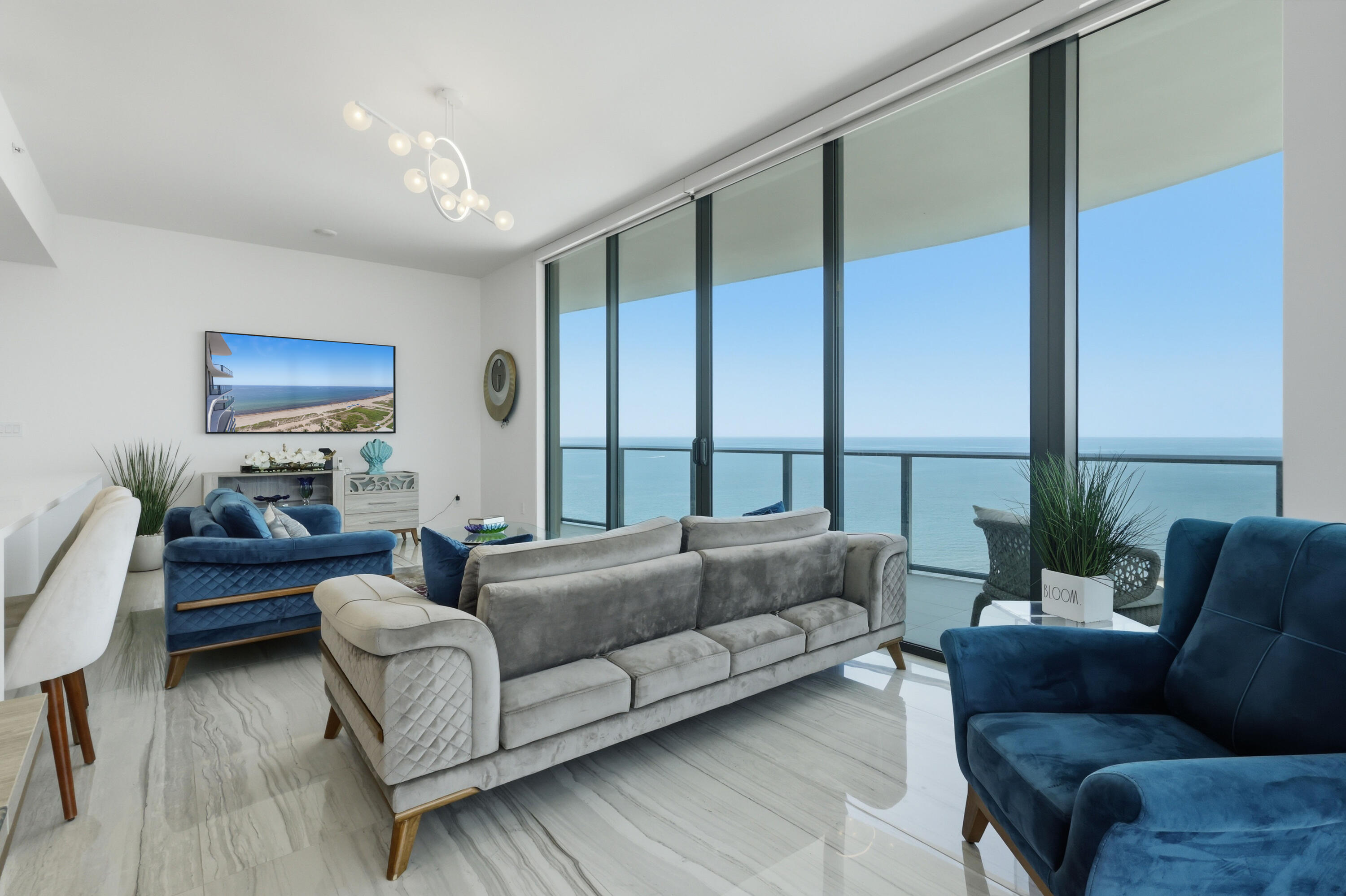730 N Ocean Boulevard N 1805 Property Photo 16