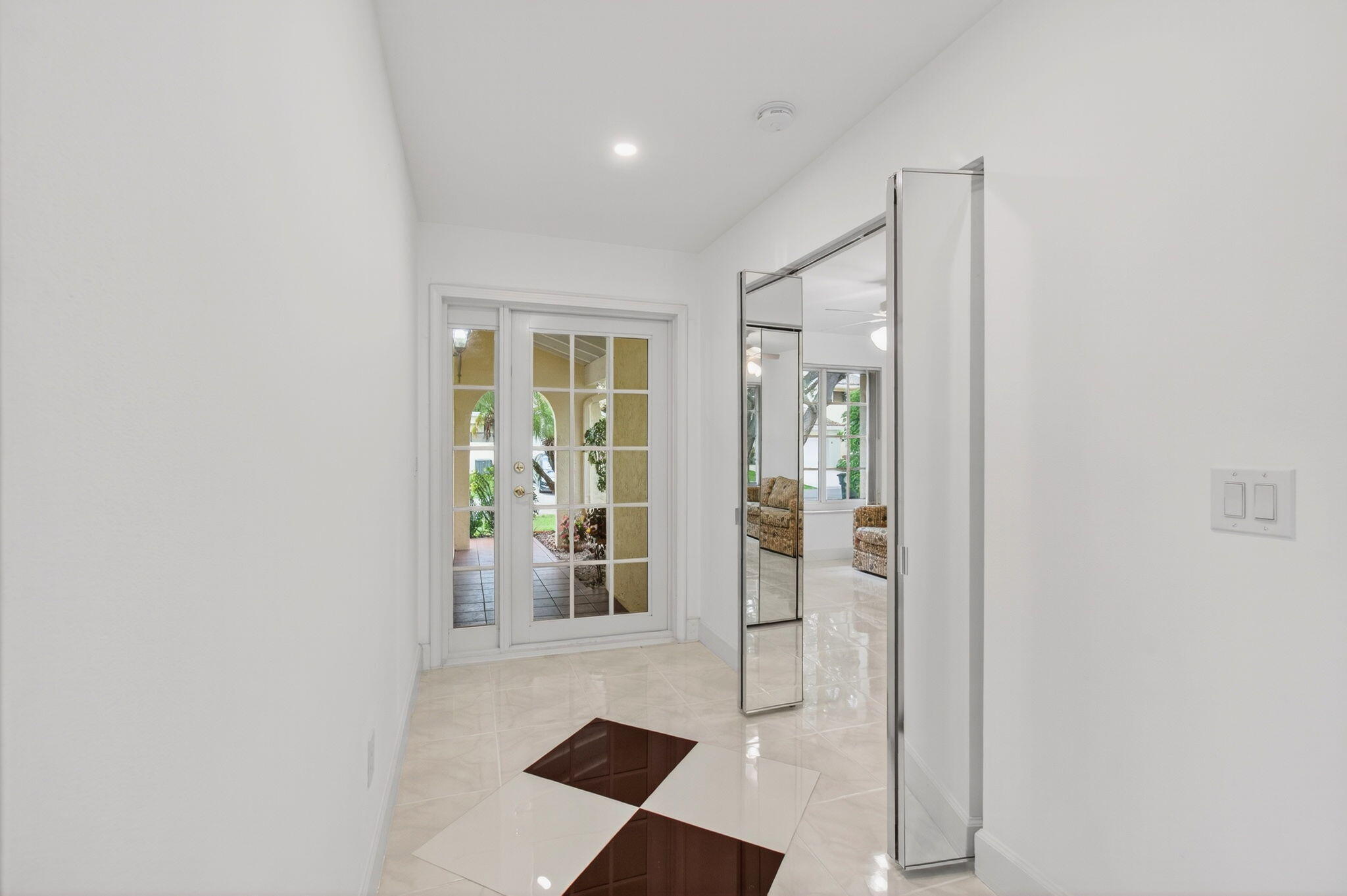 6105 Via Laguna Lane Property Photo 6