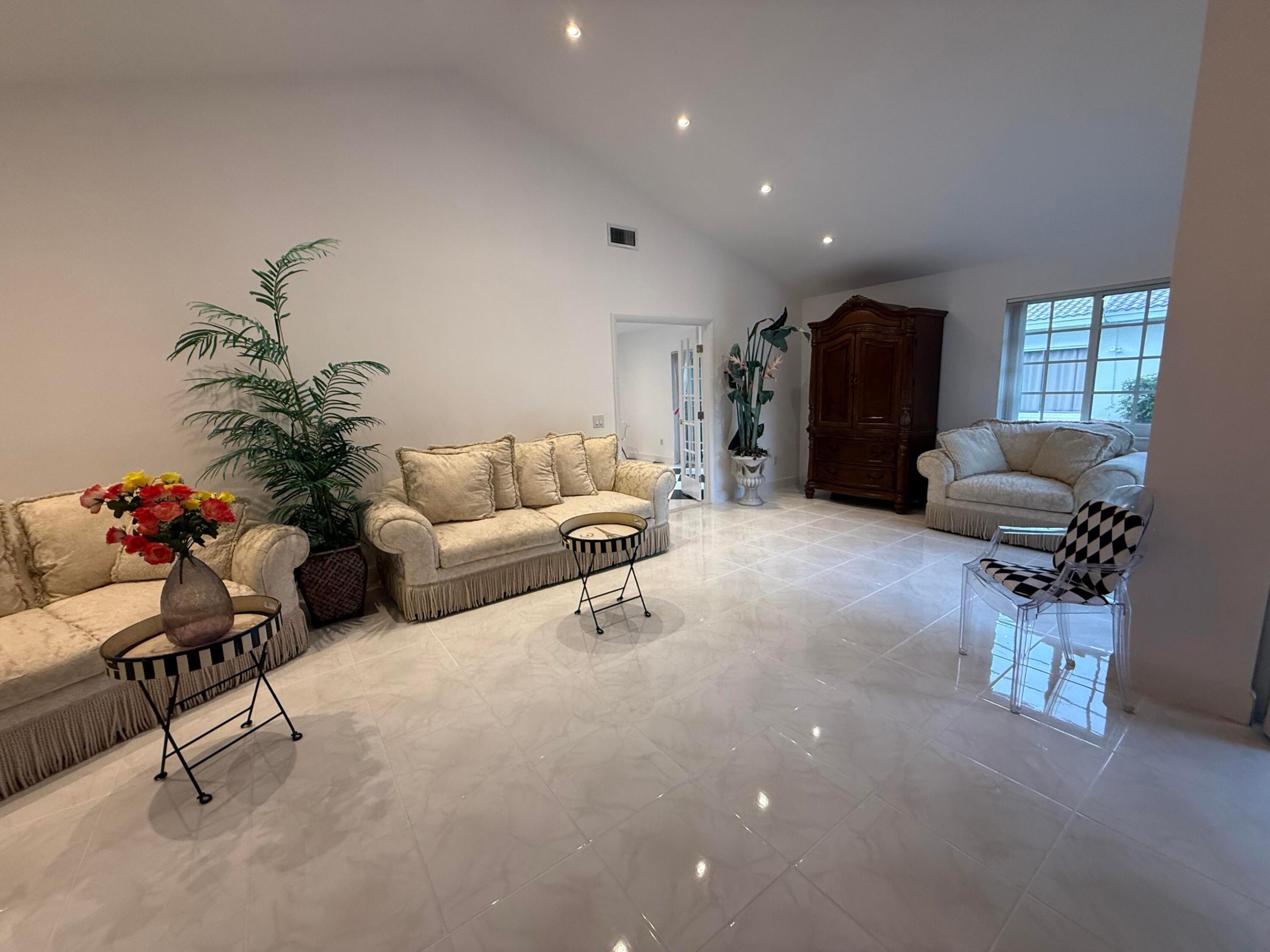6105 Via Laguna Lane Property Photo 13