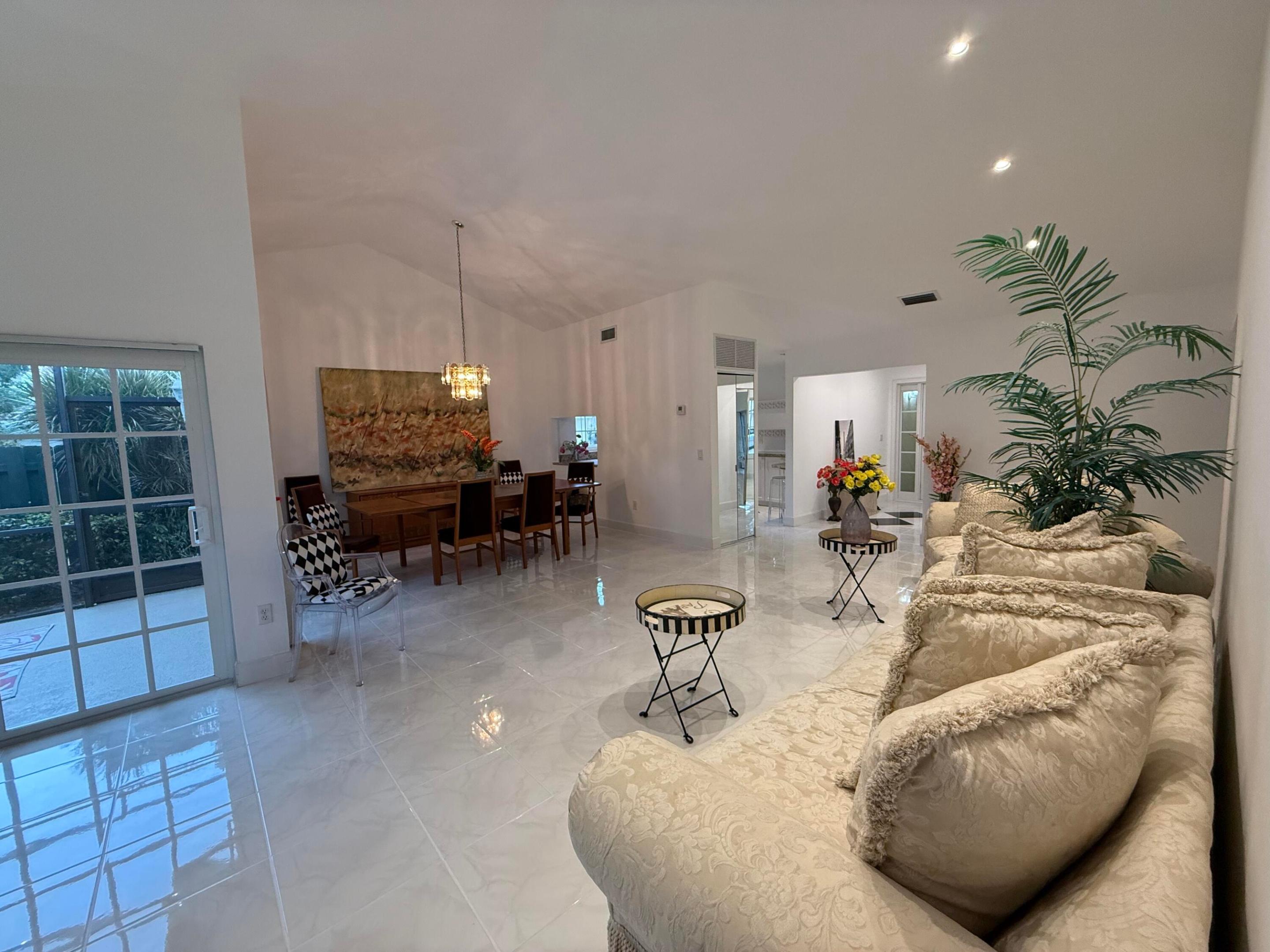 6105 Via Laguna Lane Property Photo 18