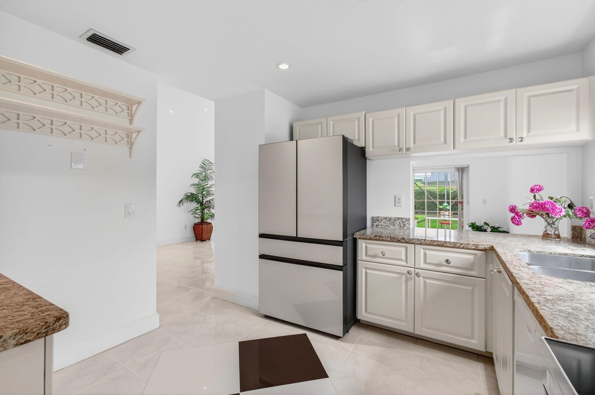 6105 Via Laguna Lane Property Photo 27