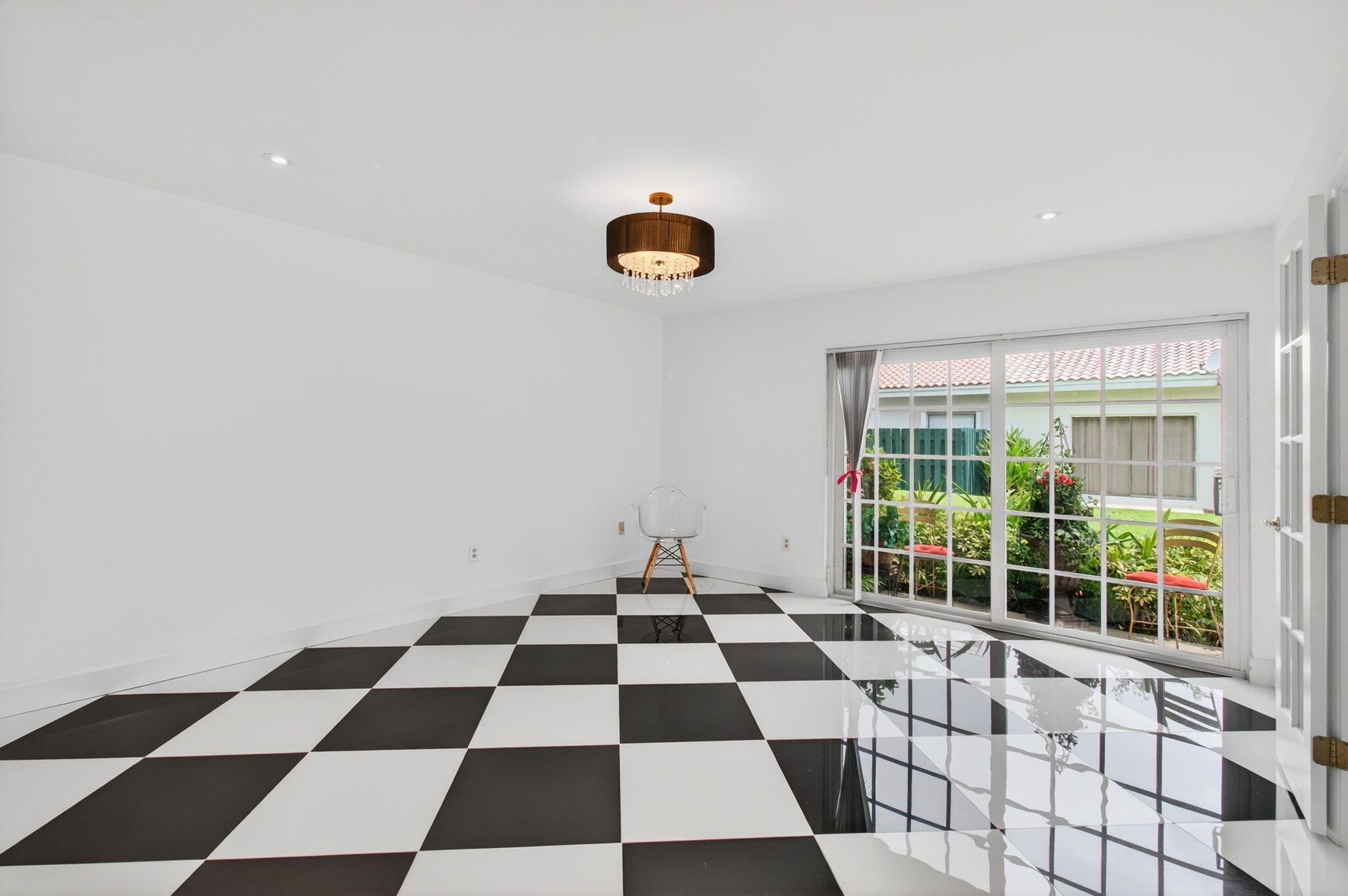 6105 Via Laguna Lane Property Photo 32