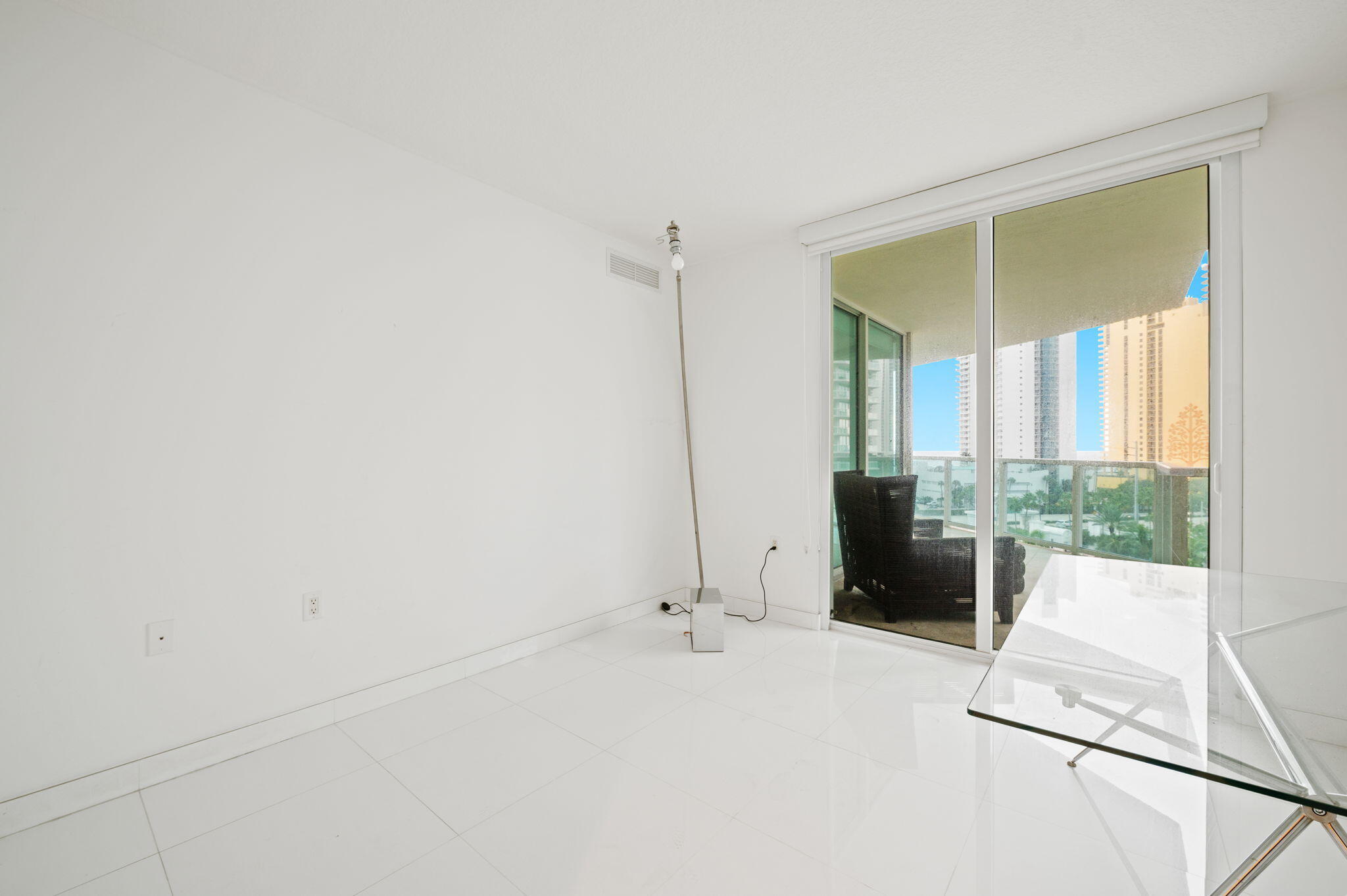 200 Sunny Isles Boulevard 2-806 Property Photo 23