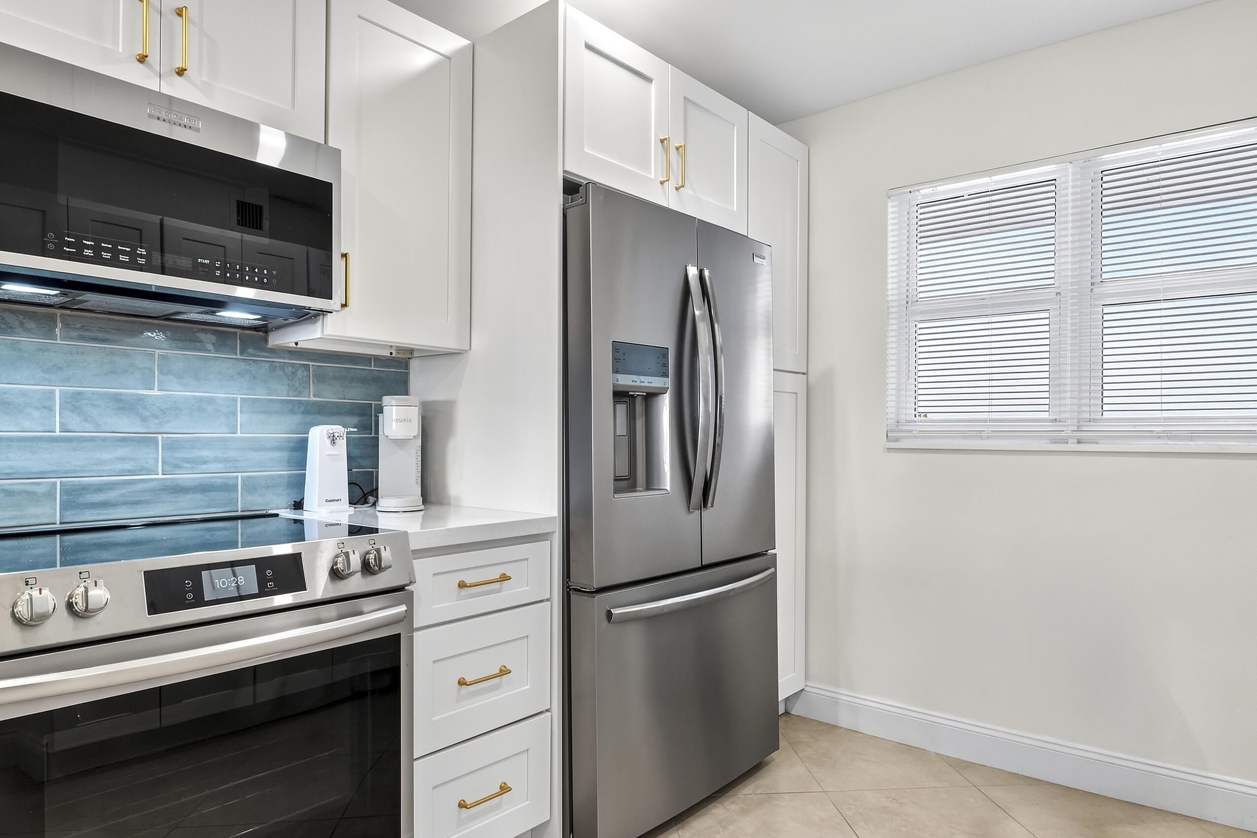 111 N Pompano Beach Boulevard 611 Property Photo 6