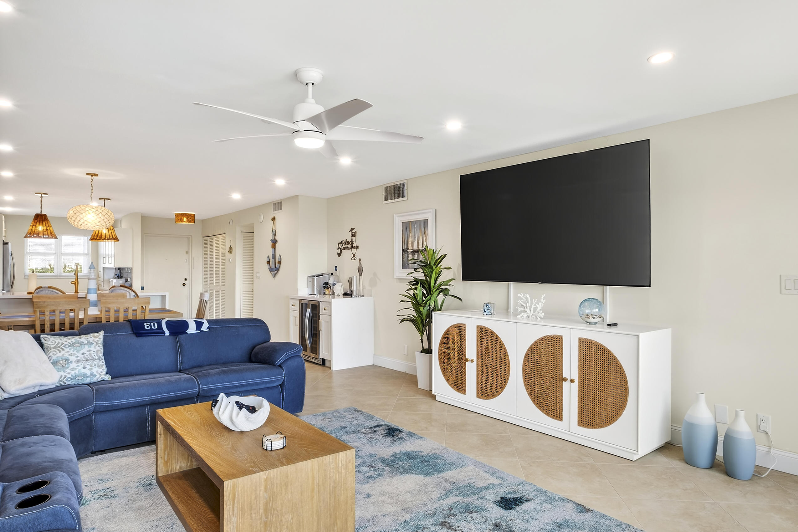 111 N Pompano Beach Boulevard 611 Property Photo 12