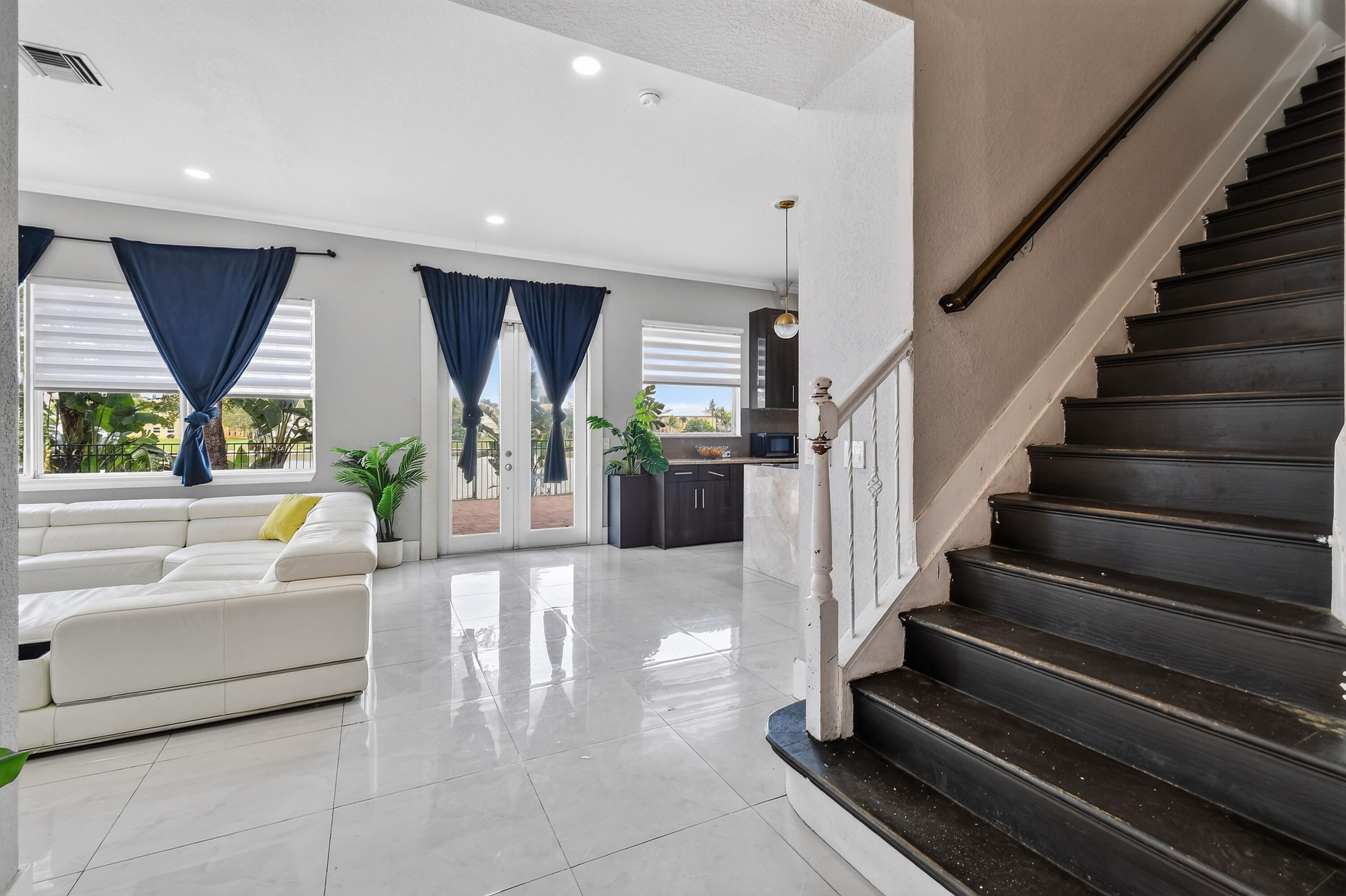 700 Cresta Circle Property Photo 16