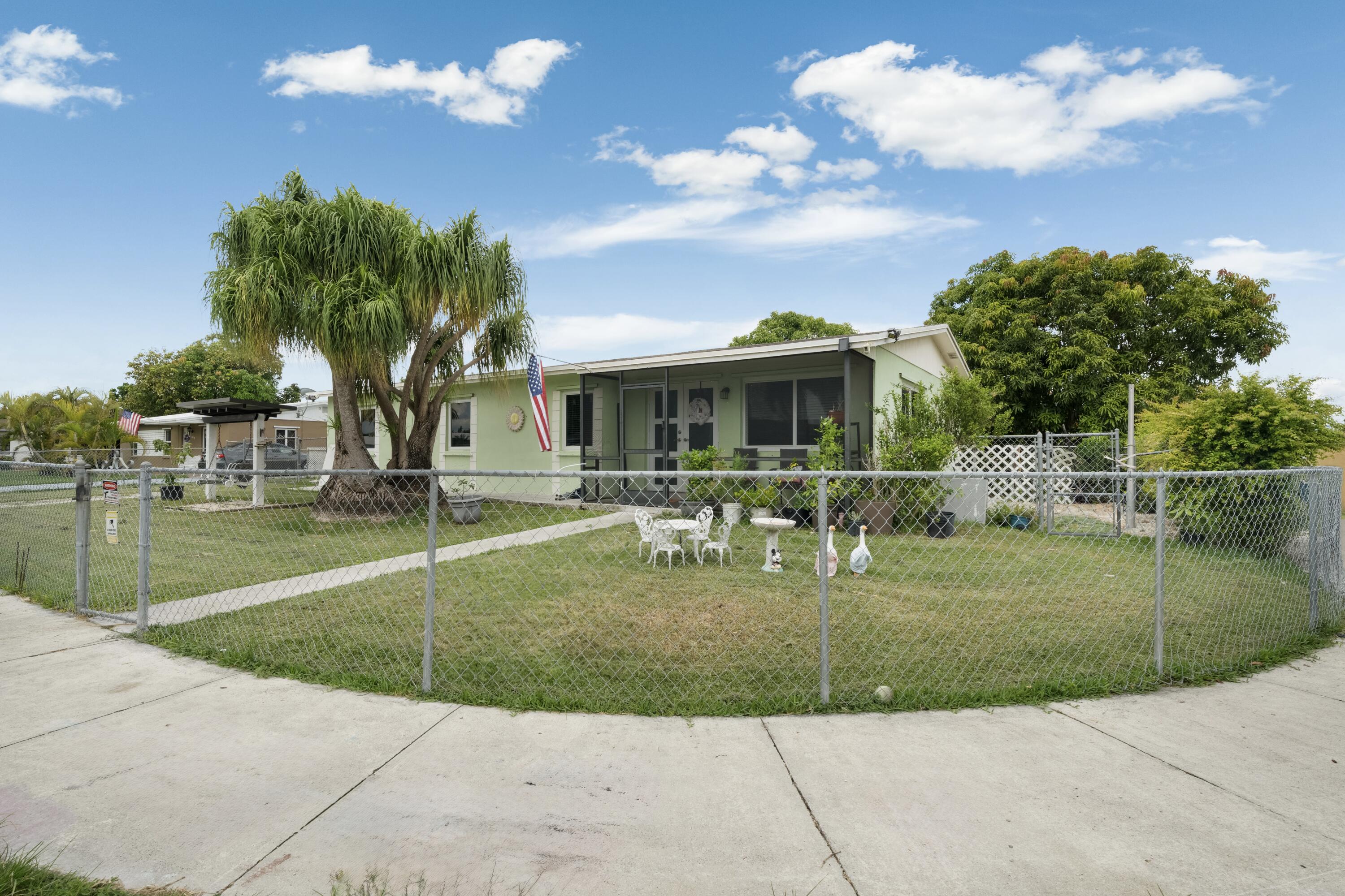 30702 Sw 155th Avenue Property Photo 4