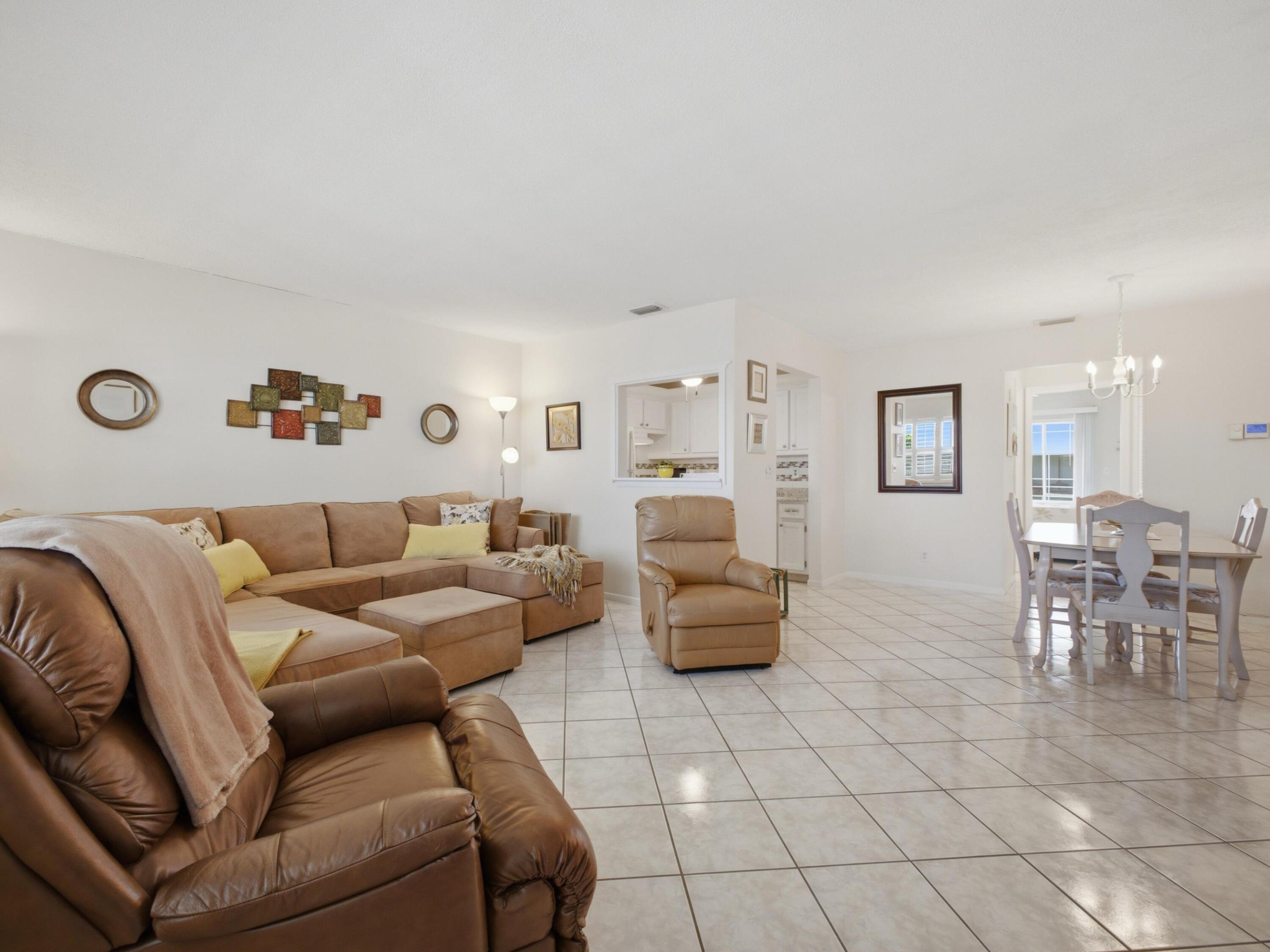 350 Horizons E 302 Property Photo 5