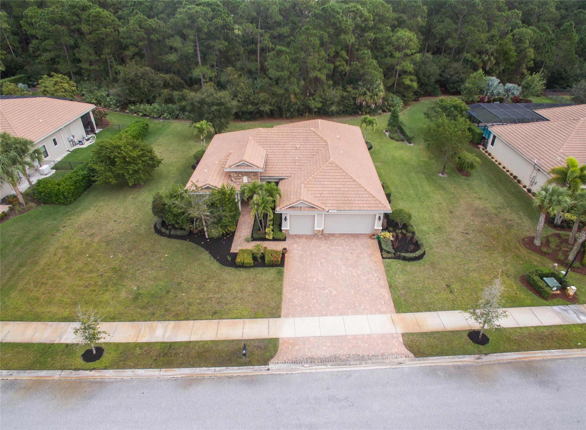 3477 Sw Westover Court Property Photo 4