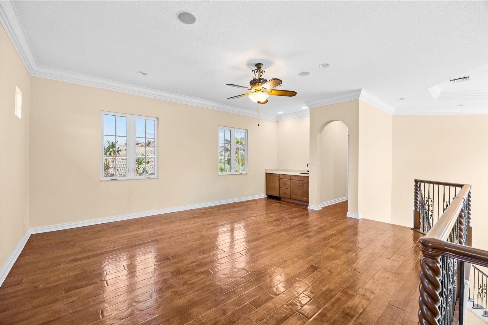 143 Se Bella Strano Property Photo 26