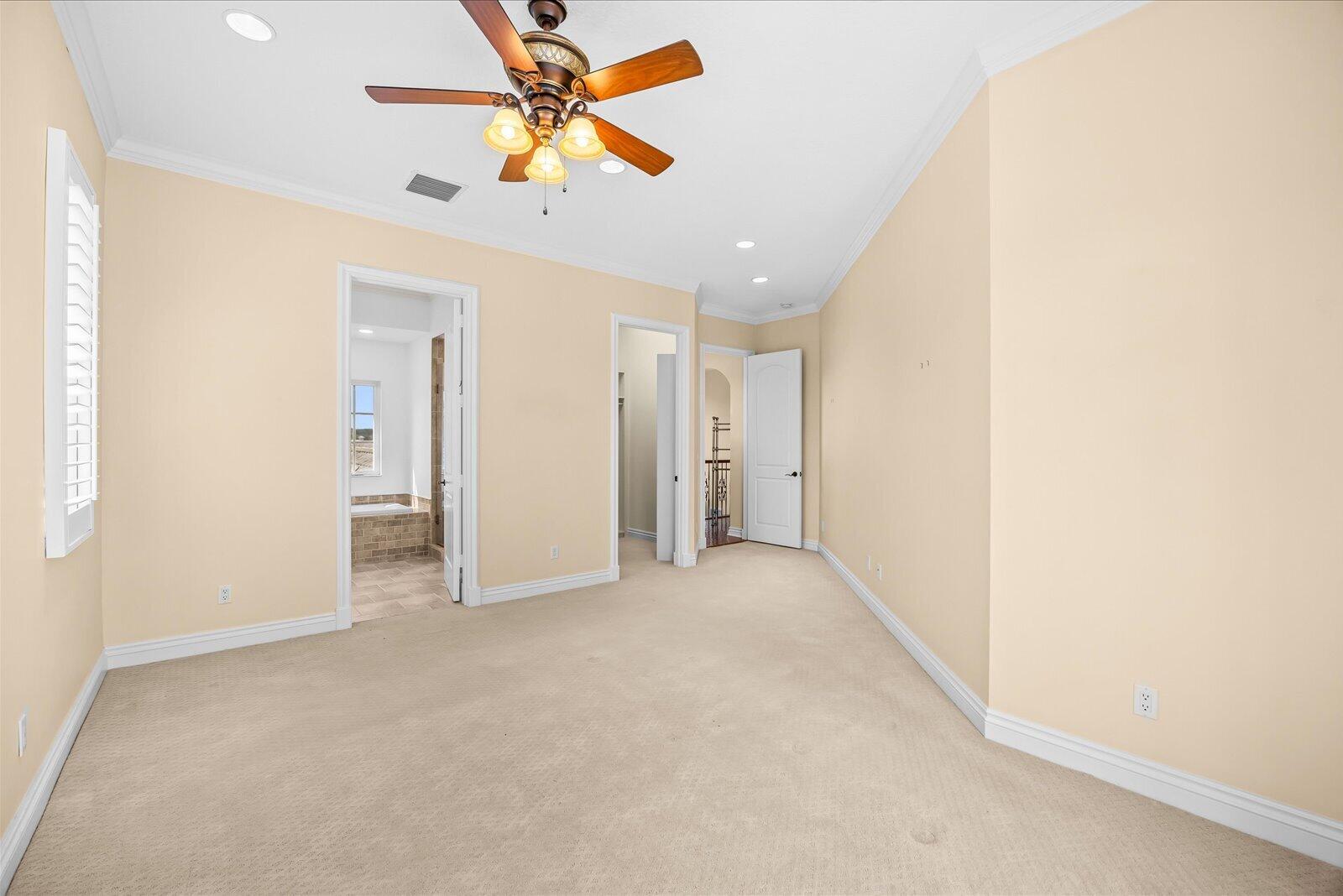 143 Se Bella Strano Property Photo 27