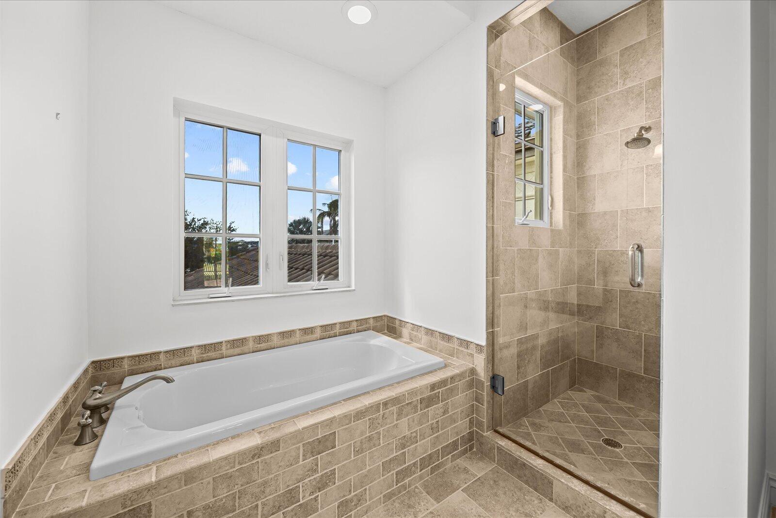 143 Se Bella Strano Property Photo 31
