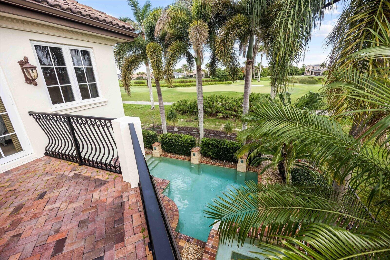 143 Se Bella Strano Property Photo 32