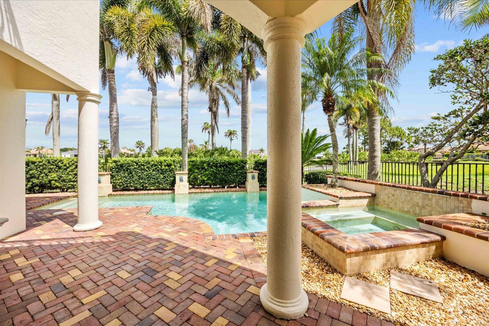 143 Se Bella Strano Property Photo 43