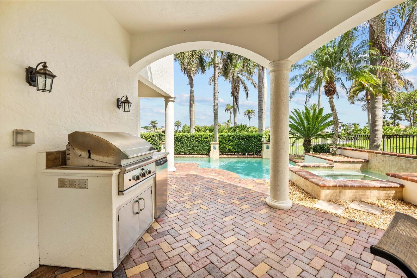 143 Se Bella Strano Property Photo 44