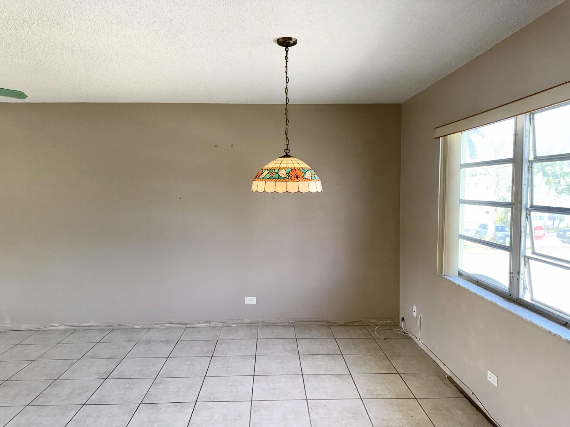 1501 Arthur Street 9 Property Photo 5