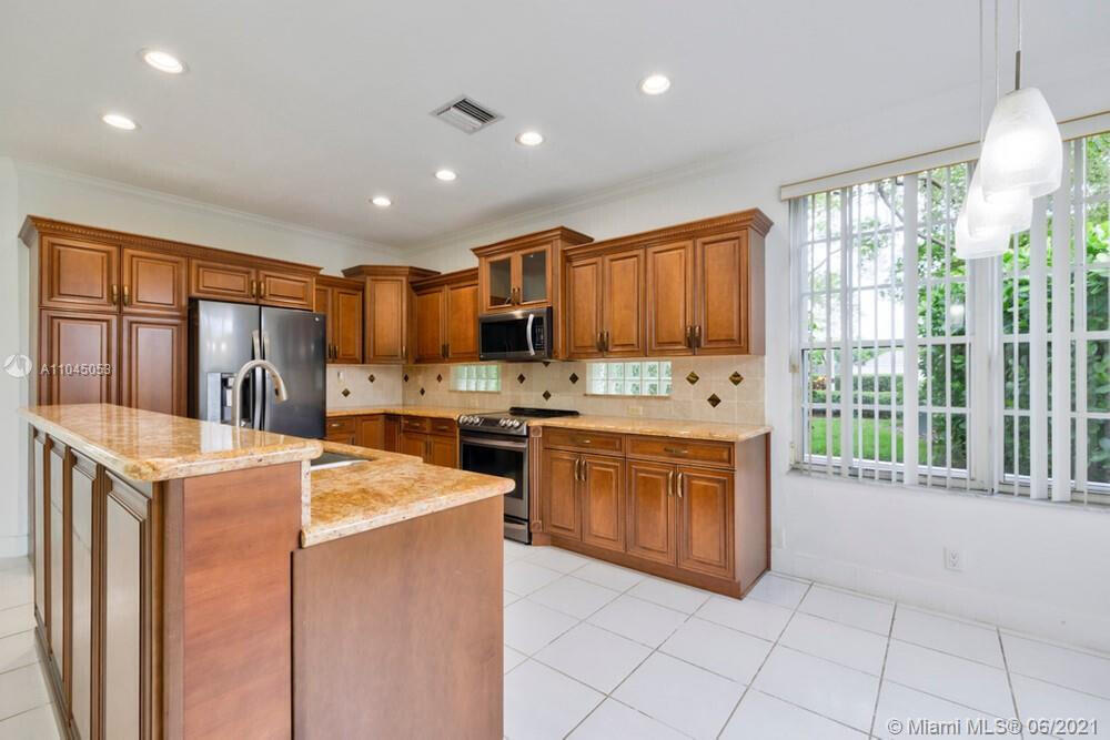 12375 Nw 10th Drive B-1 Property Photo 10